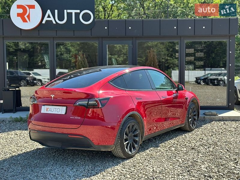 Позашляховик / Кросовер Tesla Model Y 2021 в Львові