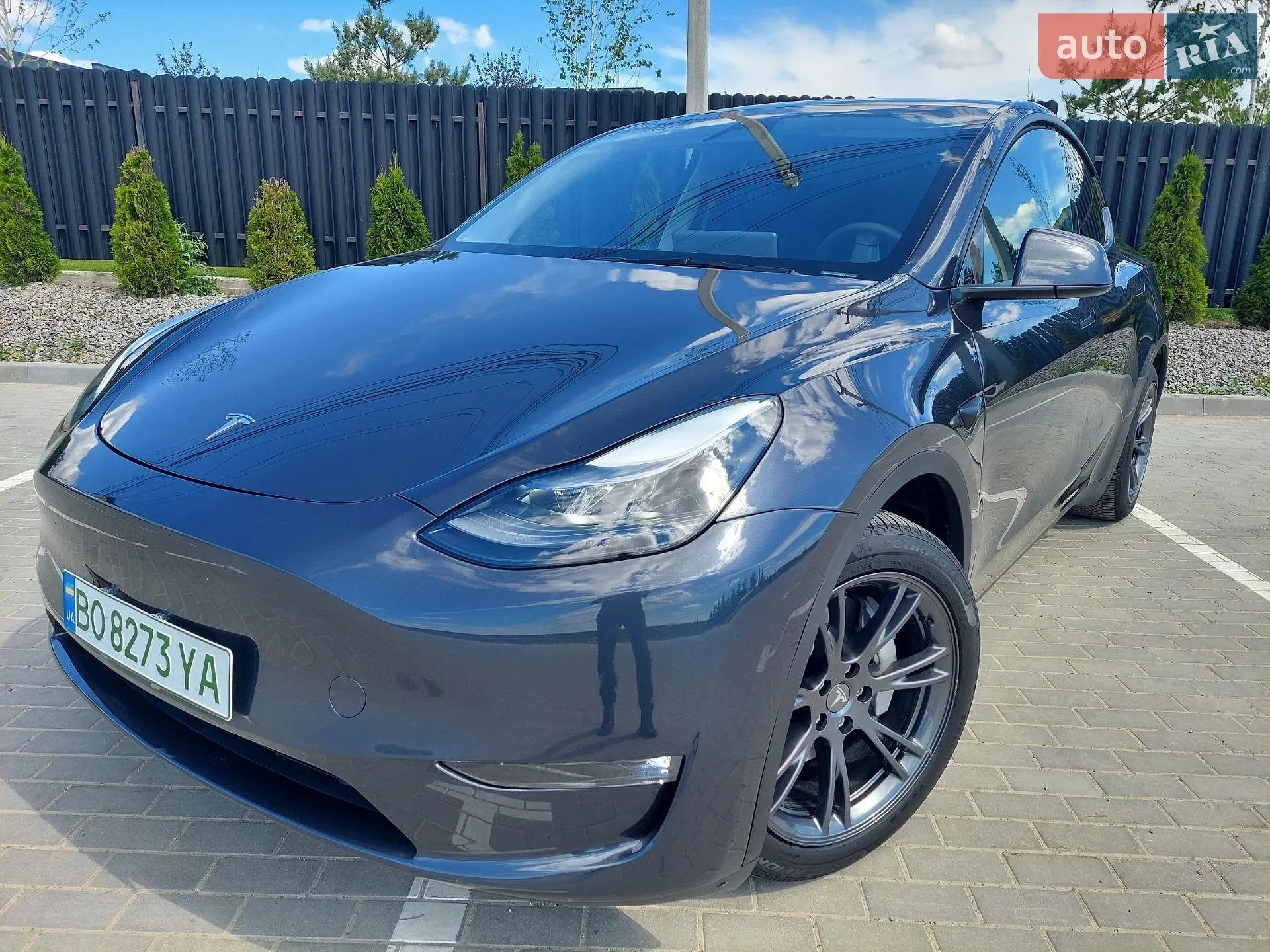 2024 Tesla Model Y - мініатюра 3