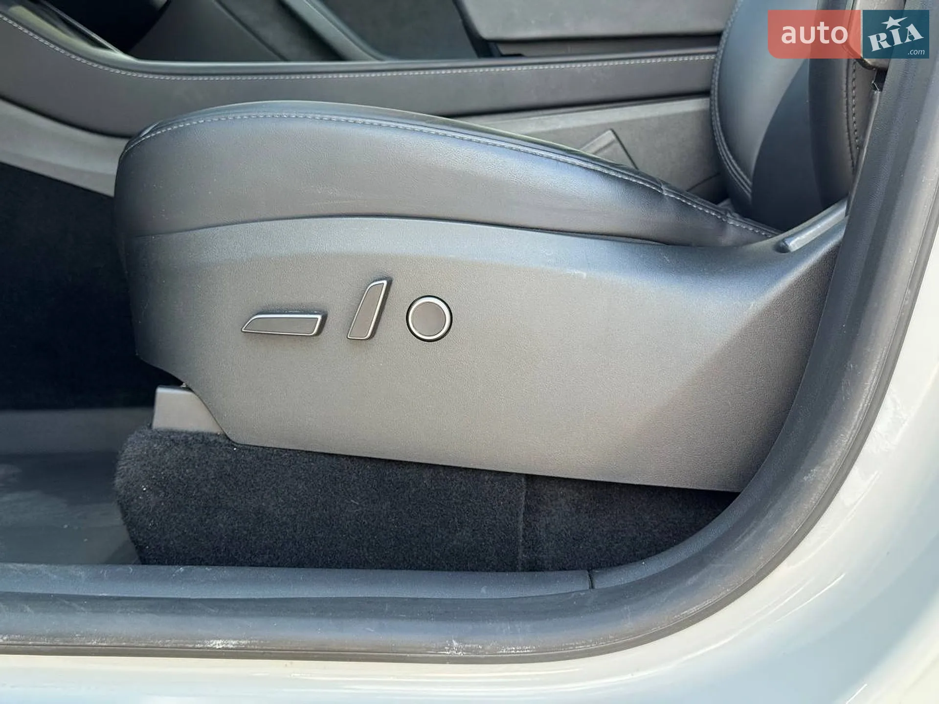 2023 Tesla Model Y - мініатюра 31