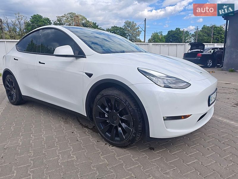Позашляховик / Кросовер Tesla Model Y 2021 в Ірпені