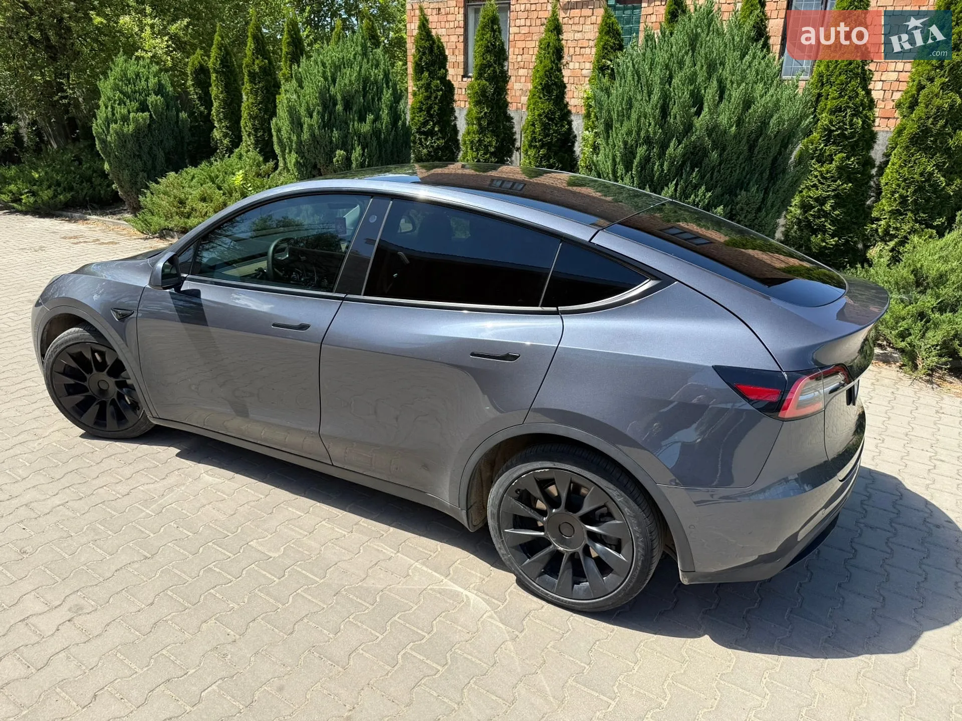 2020 Tesla Model Y - мініатюра 10