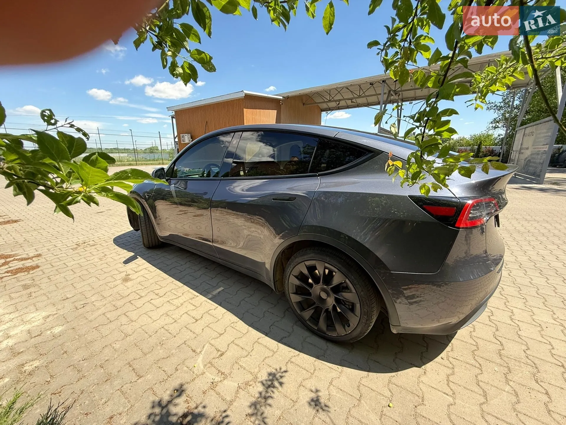 2020 Tesla Model Y - мініатюра 21