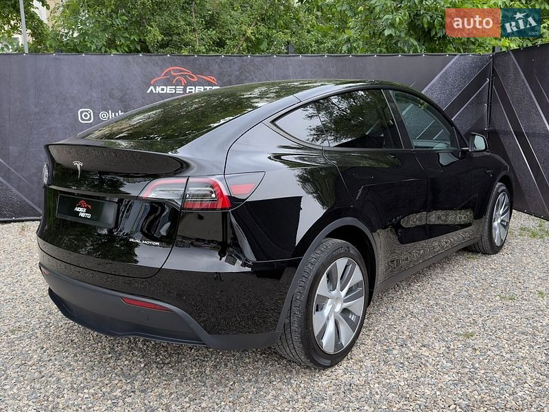 Позашляховик / Кросовер Tesla Model Y 2023 в Івано-Франківську фото 12 Позашляховик / Кросовер Tesla Model Y 2023 в Івано-Франківську