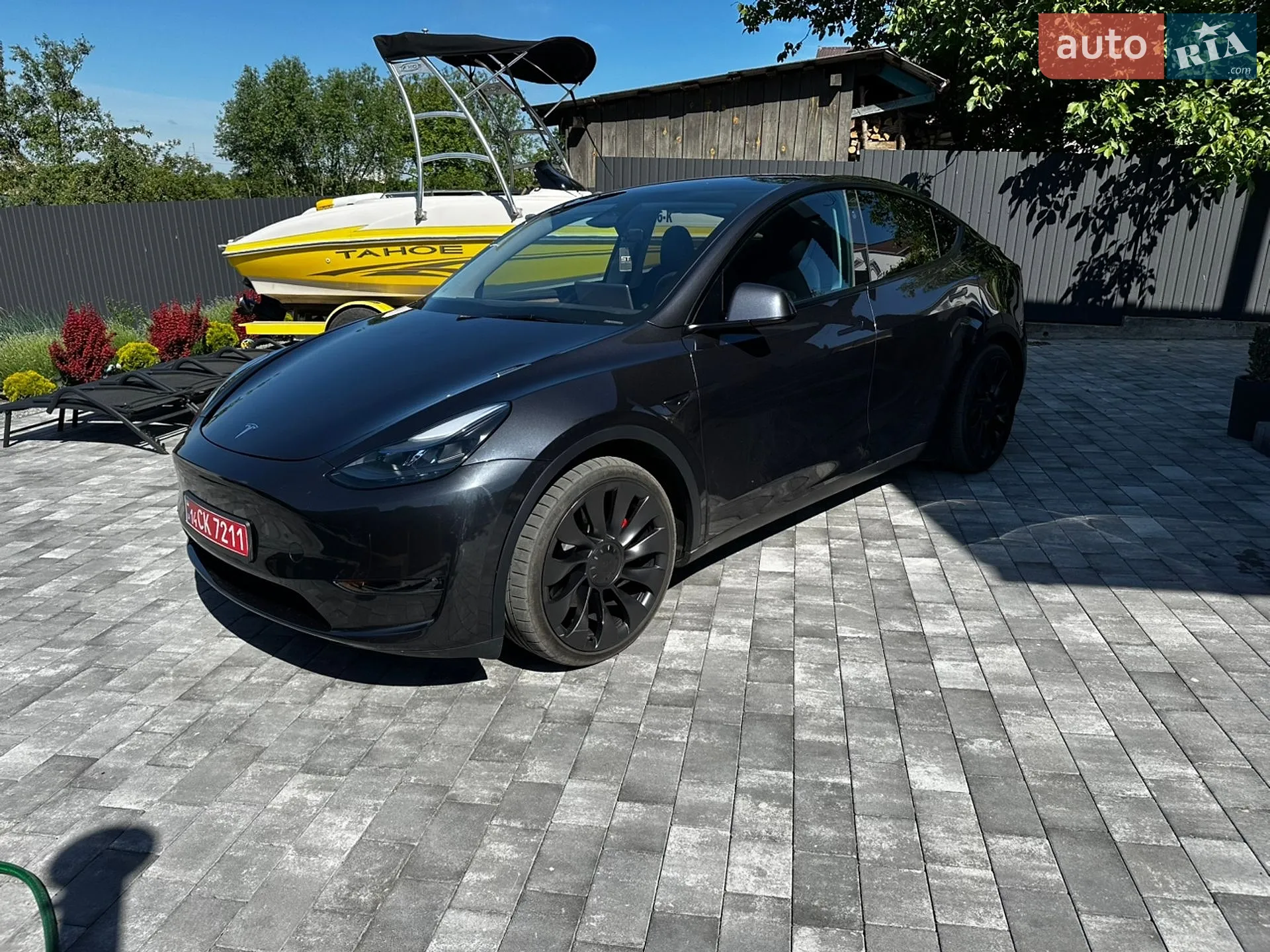 2024 Tesla Model Y - мініатюра 17