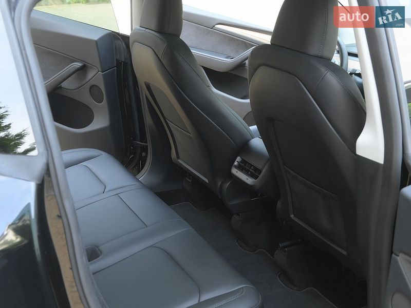 Внедорожник / Кроссовер Tesla Model Y 2023 в Одессе