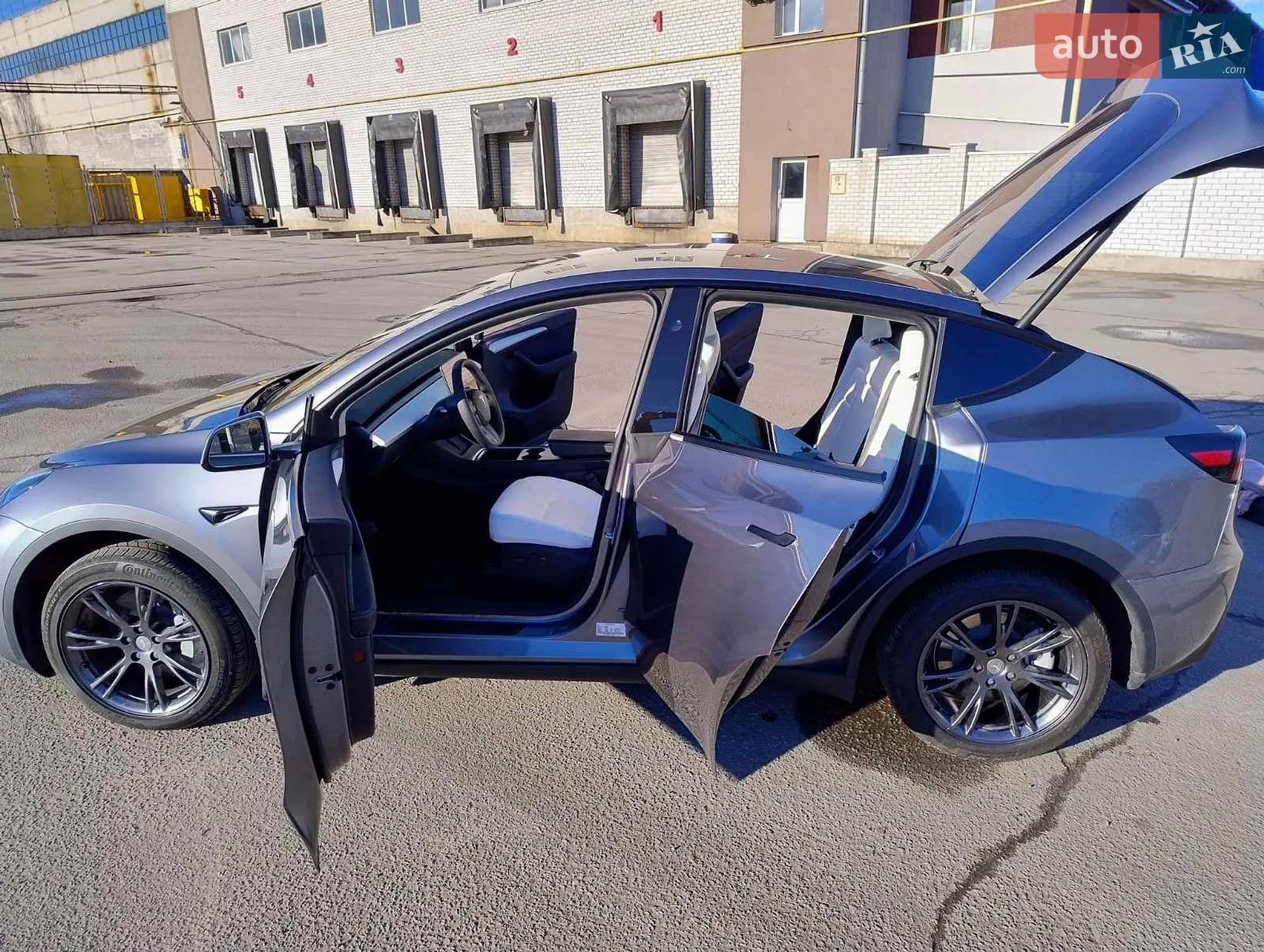 2024 Tesla Model Y - мініатюра 15