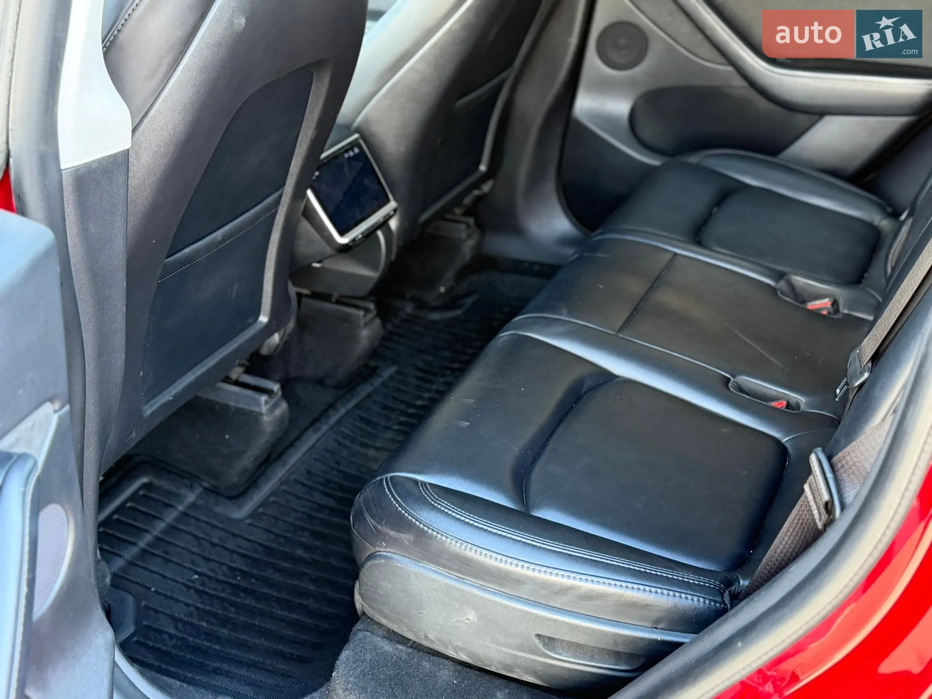 2022 Tesla Model Y - мініатюра 28