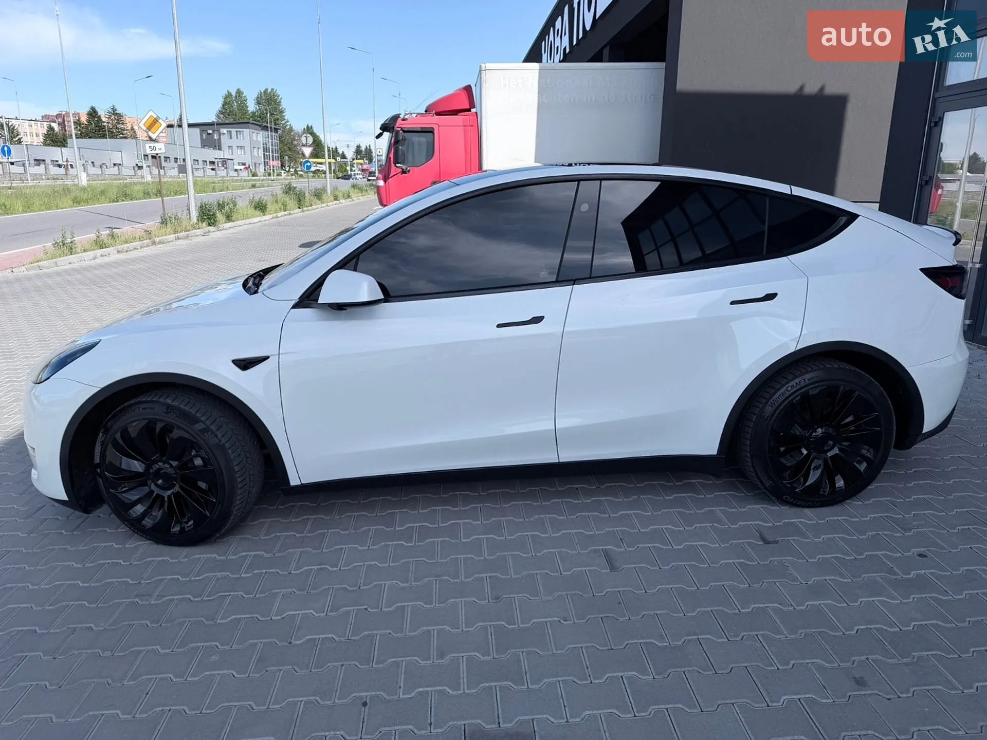 2023 Tesla Model Y - мініатюра 5