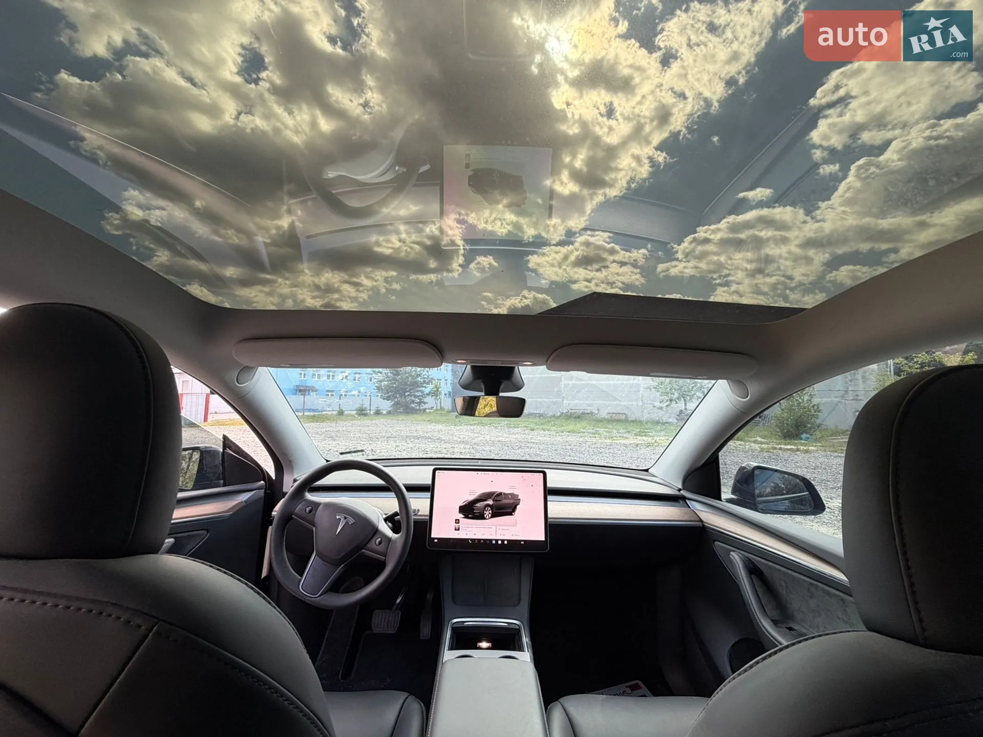 2024 Tesla Model Y - мініатюра 4