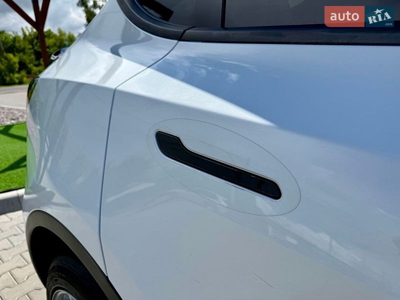 Позашляховик / Кросовер Tesla Model Y 2022 в Білій Церкві