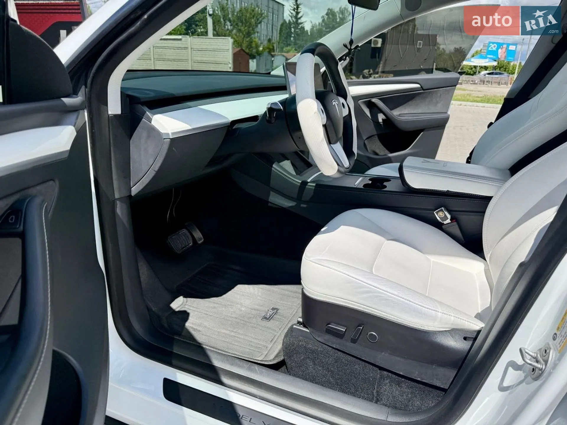 2022 Tesla Model Y - мініатюра 36