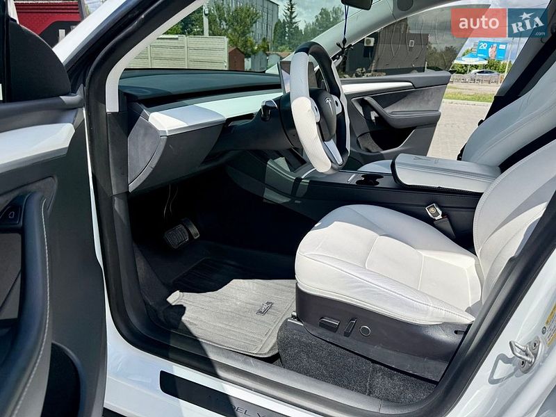 Позашляховик / Кросовер Tesla Model Y 2022 в Білій Церкві