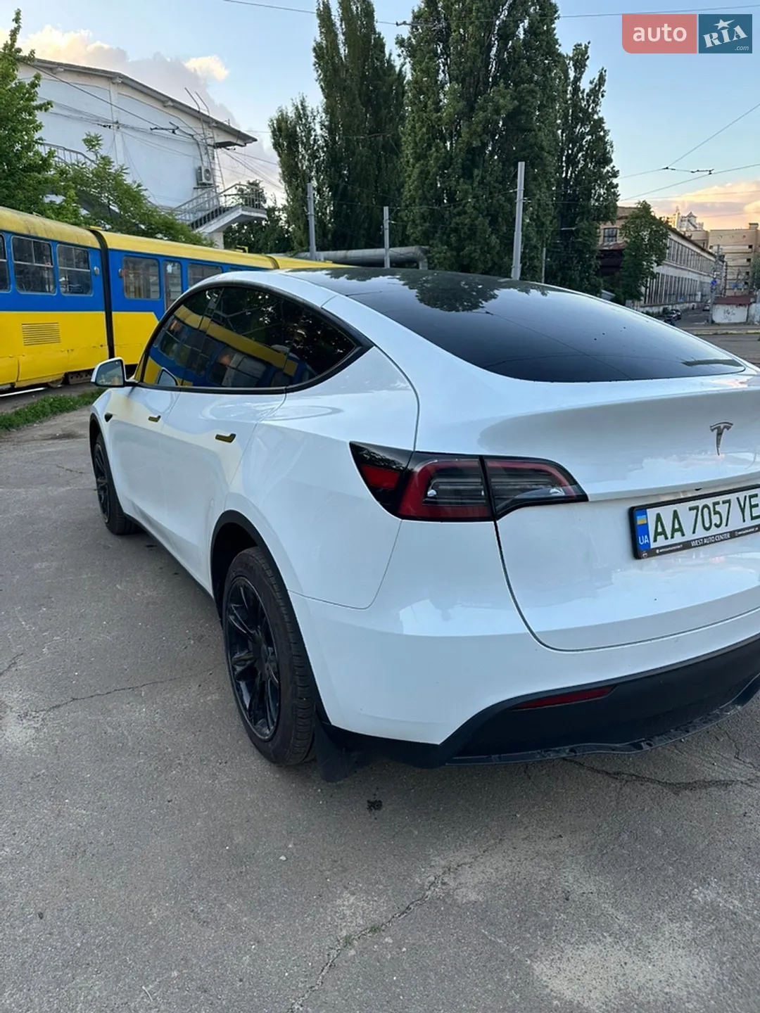 2022 Tesla Model Y - мініатюра 11