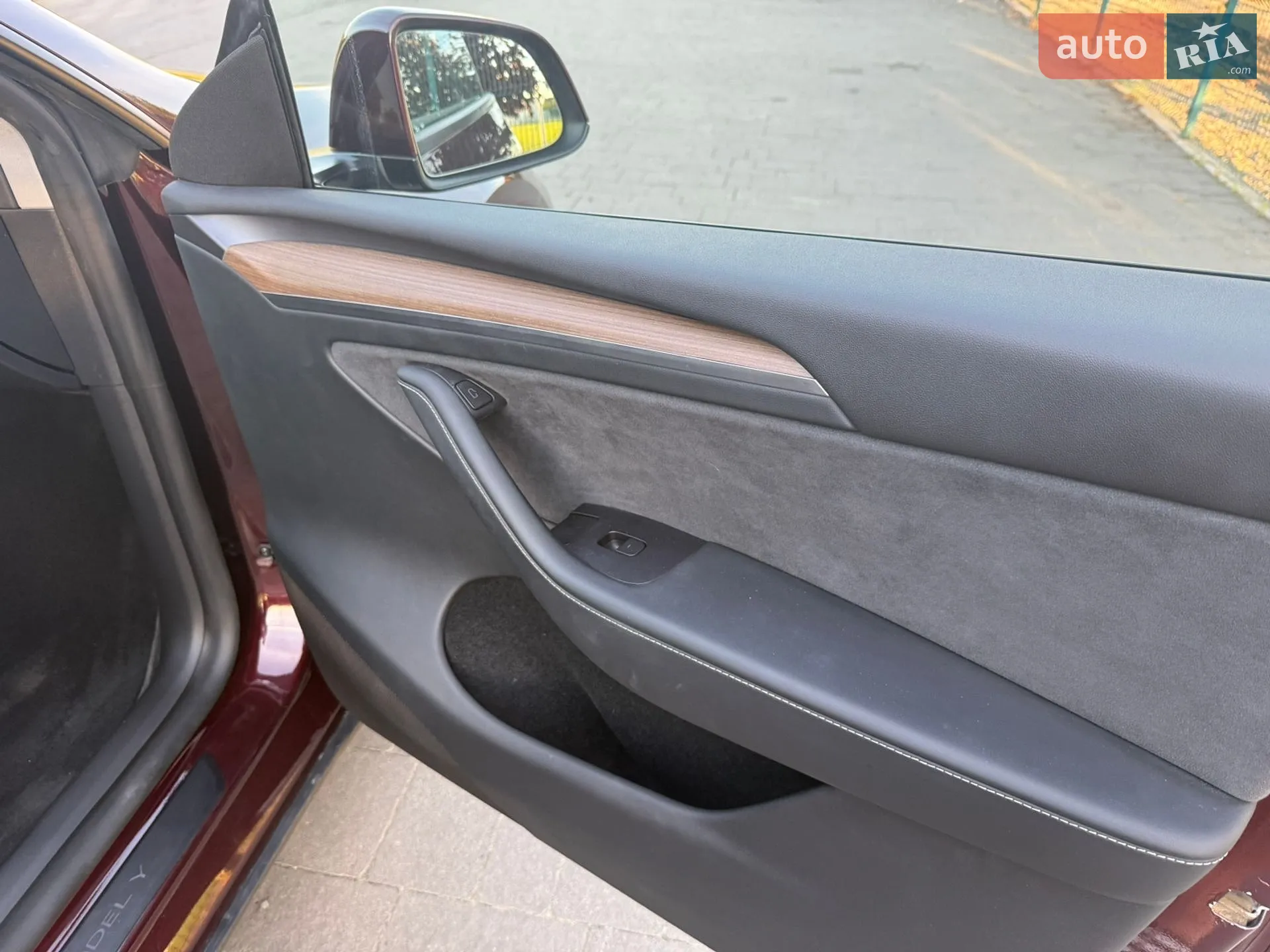 2024 Tesla Model Y - мініатюра 13