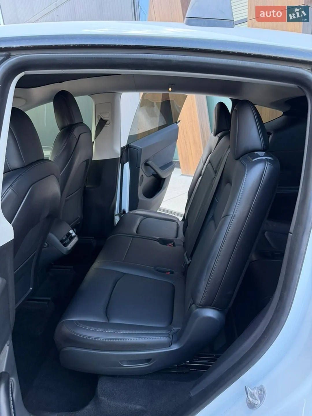 2021 Tesla Model Y - мініатюра 14