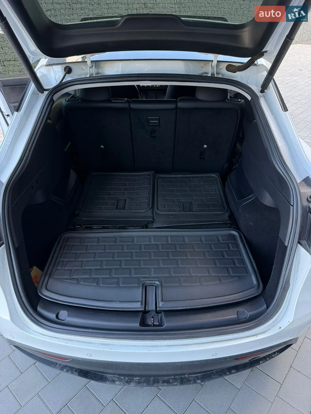 2021 Tesla Model Y - мініатюра 17