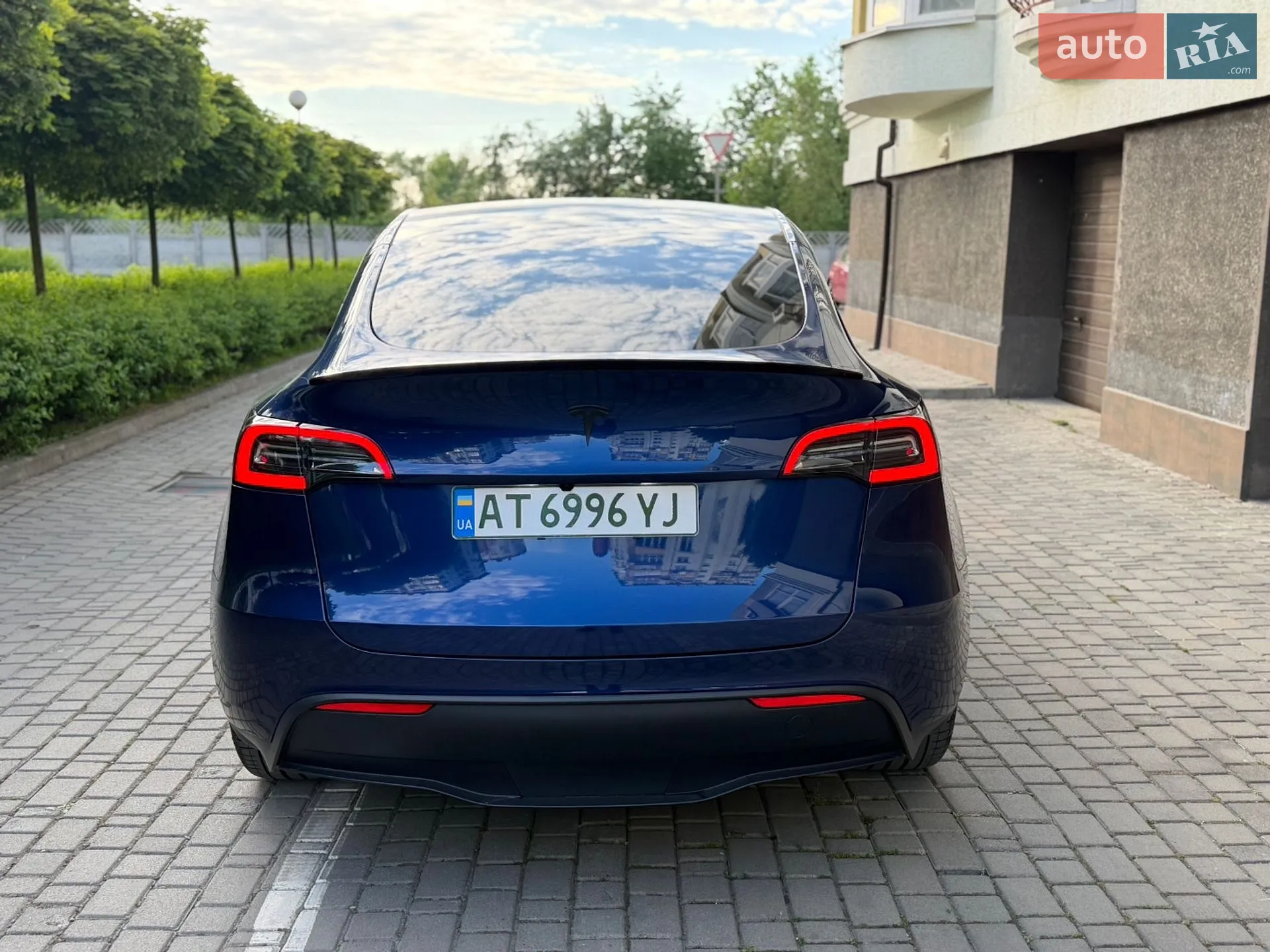 2024 Tesla Model Y - мініатюра 12