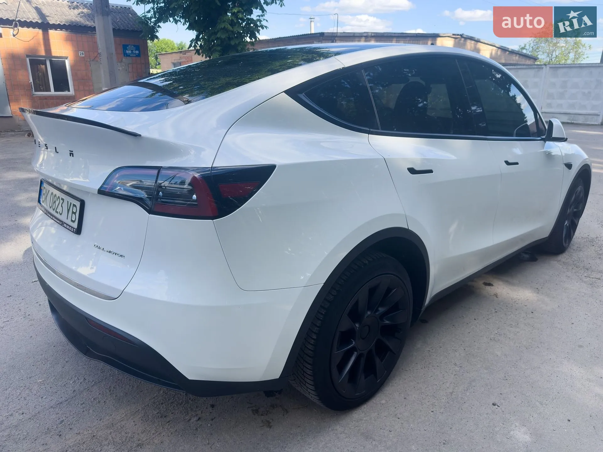 2023 Tesla Model Y - мініатюра 5