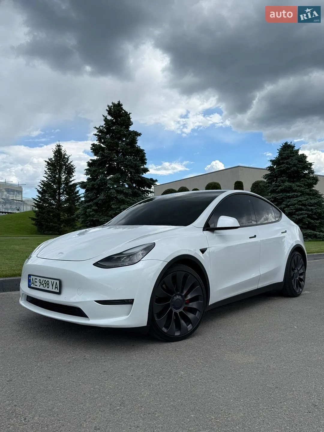 2021 Tesla Model Y - фото 1