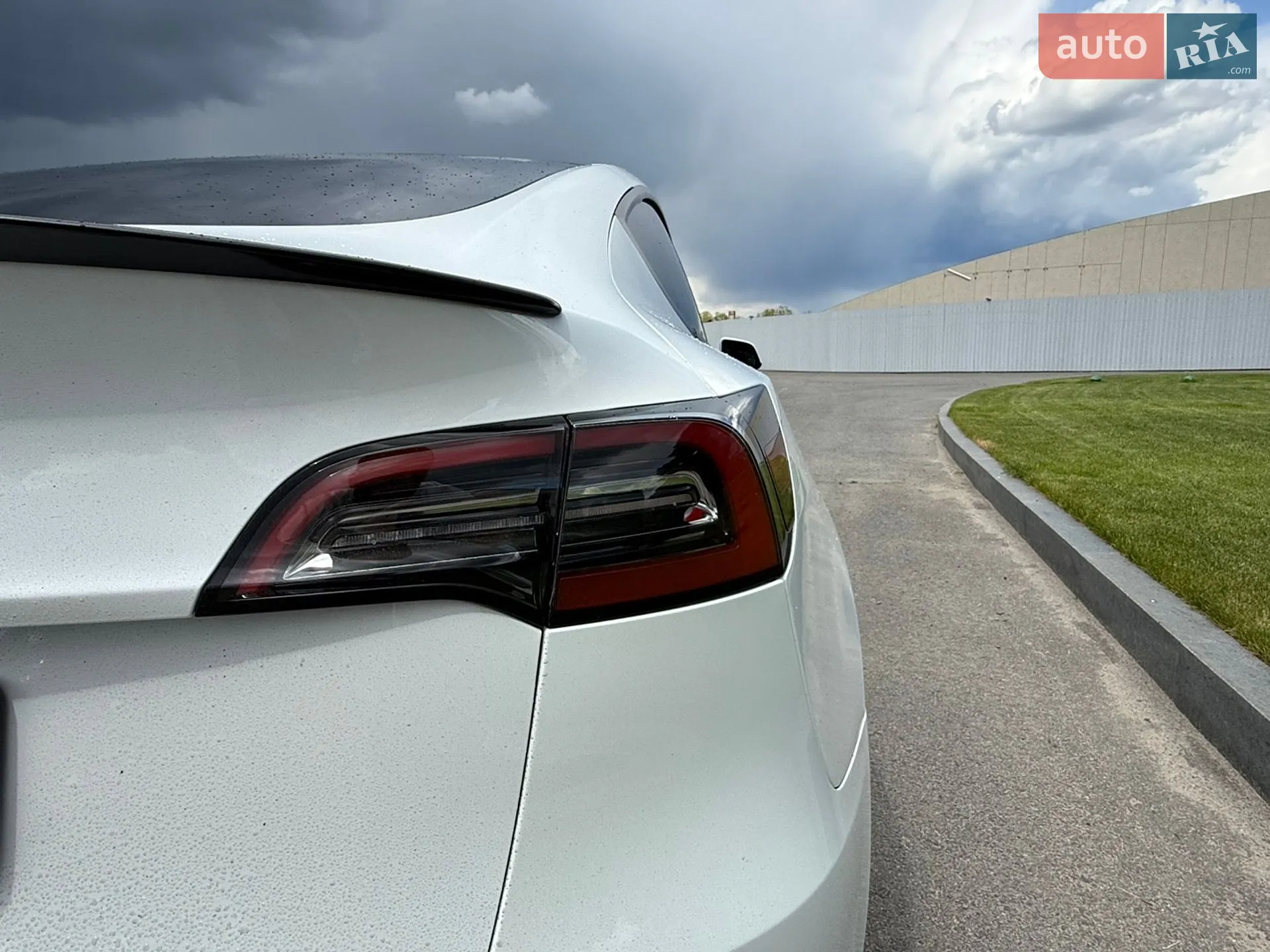 2021 Tesla Model Y - мініатюра 27