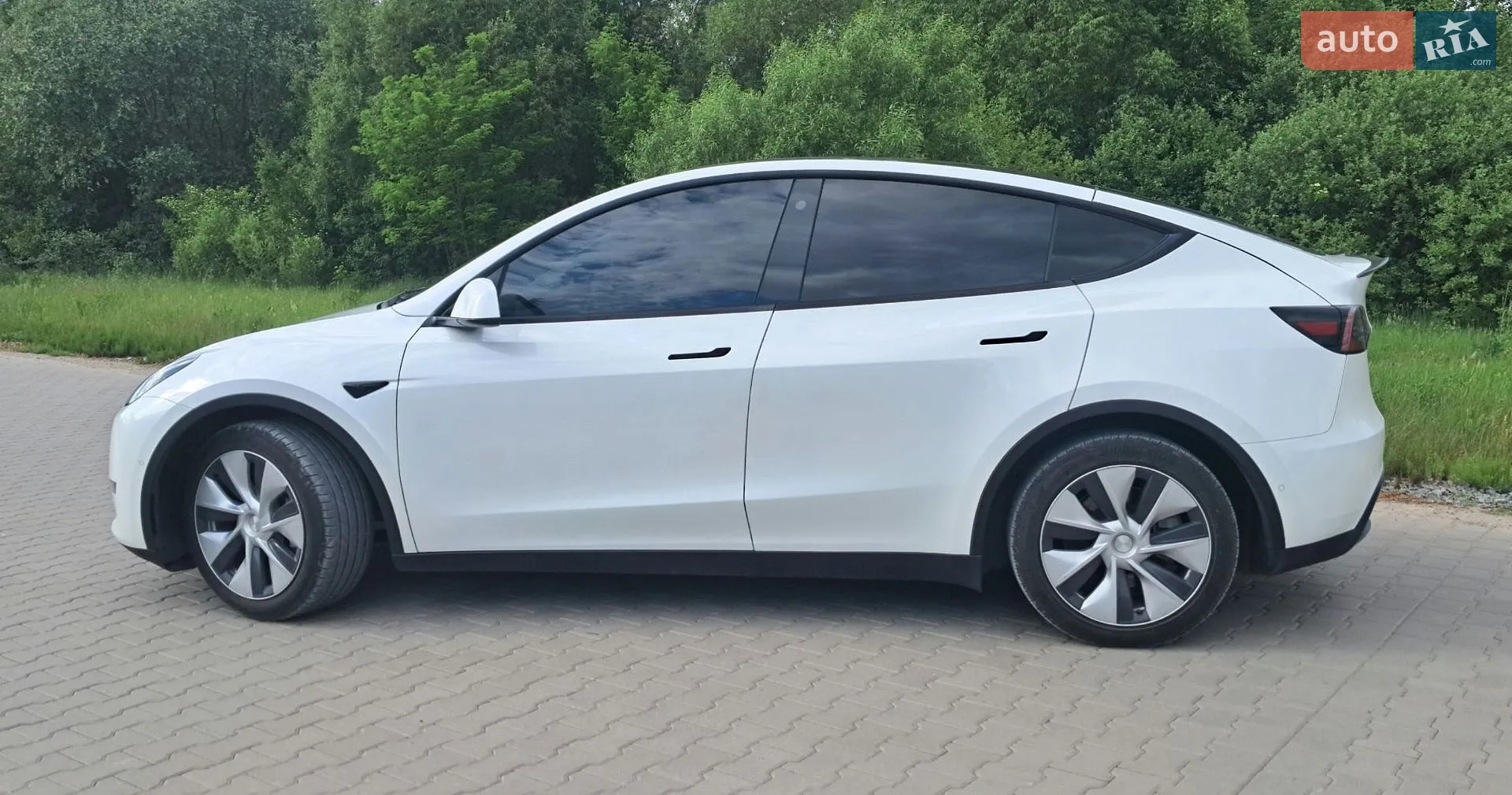 2021 Tesla Model Y - мініатюра 8