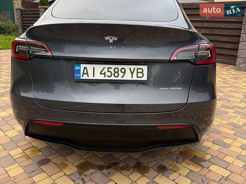 Внедорожник / Кроссовер Tesla Model Y 2023 в Киеве