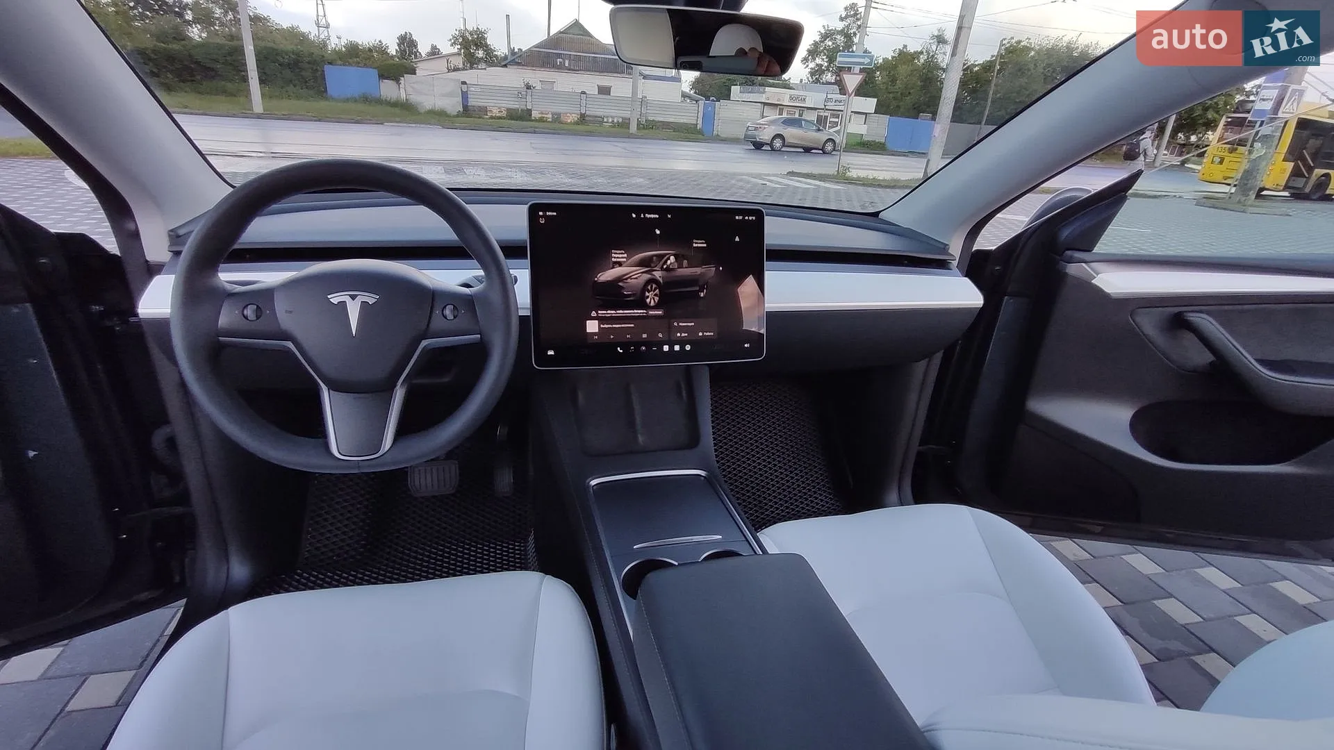 2023 Tesla Model Y - мініатюра 10