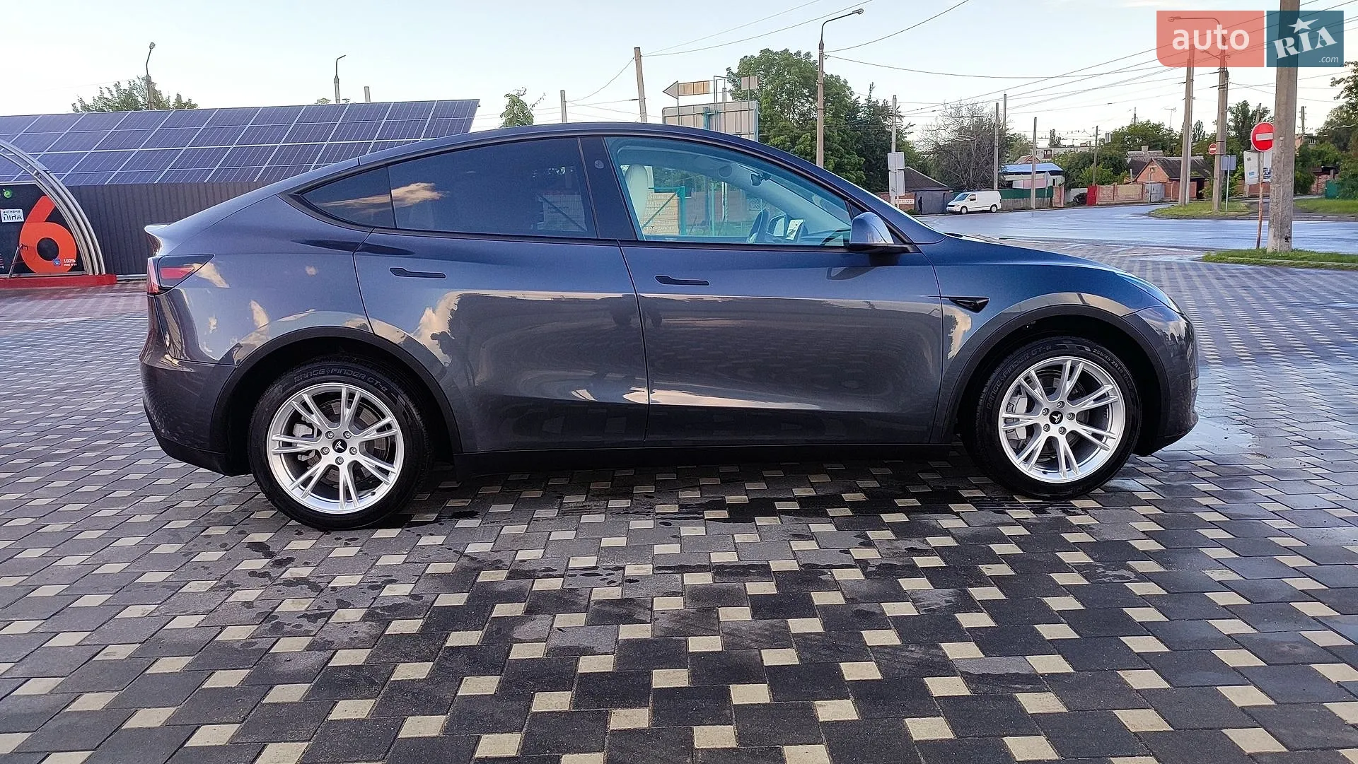 2023 Tesla Model Y - мініатюра 13