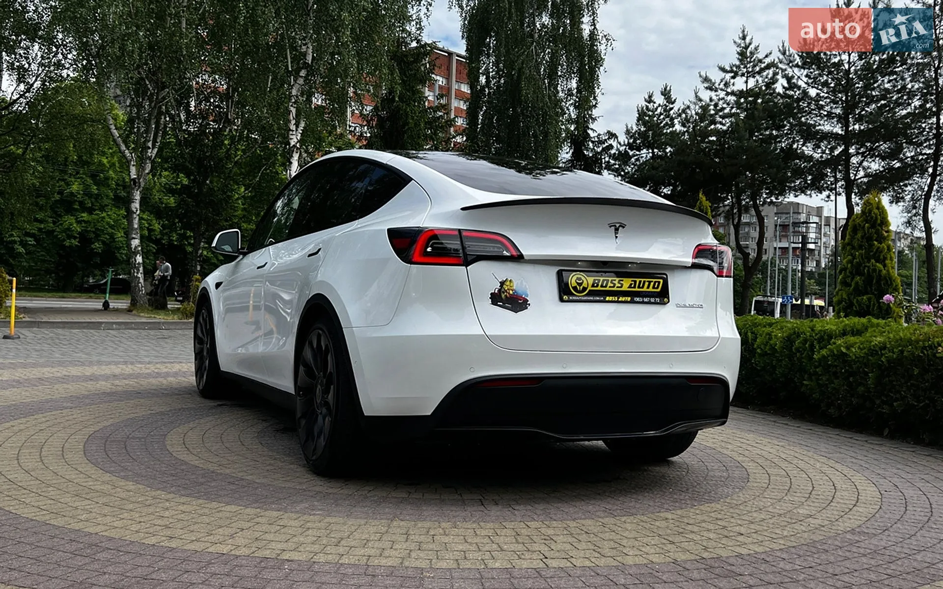 2022 Tesla Model Y - мініатюра 5