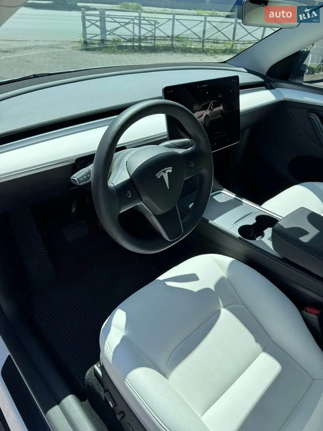 2024 Tesla Model Y - мініатюра 13