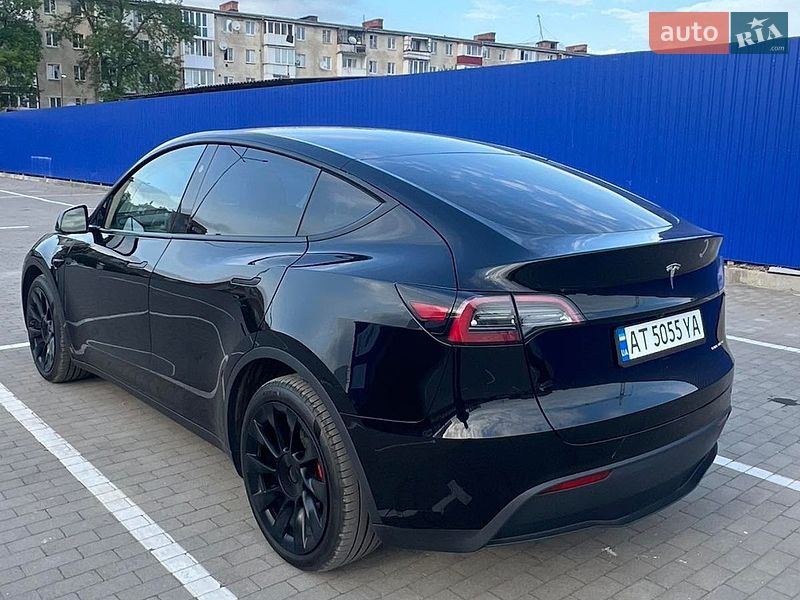 Внедорожник / Кроссовер Tesla Model Y 2023 в Калуше
