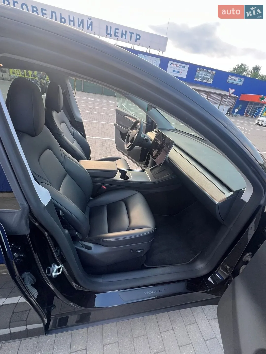 2023 Tesla Model Y - мініатюра 11