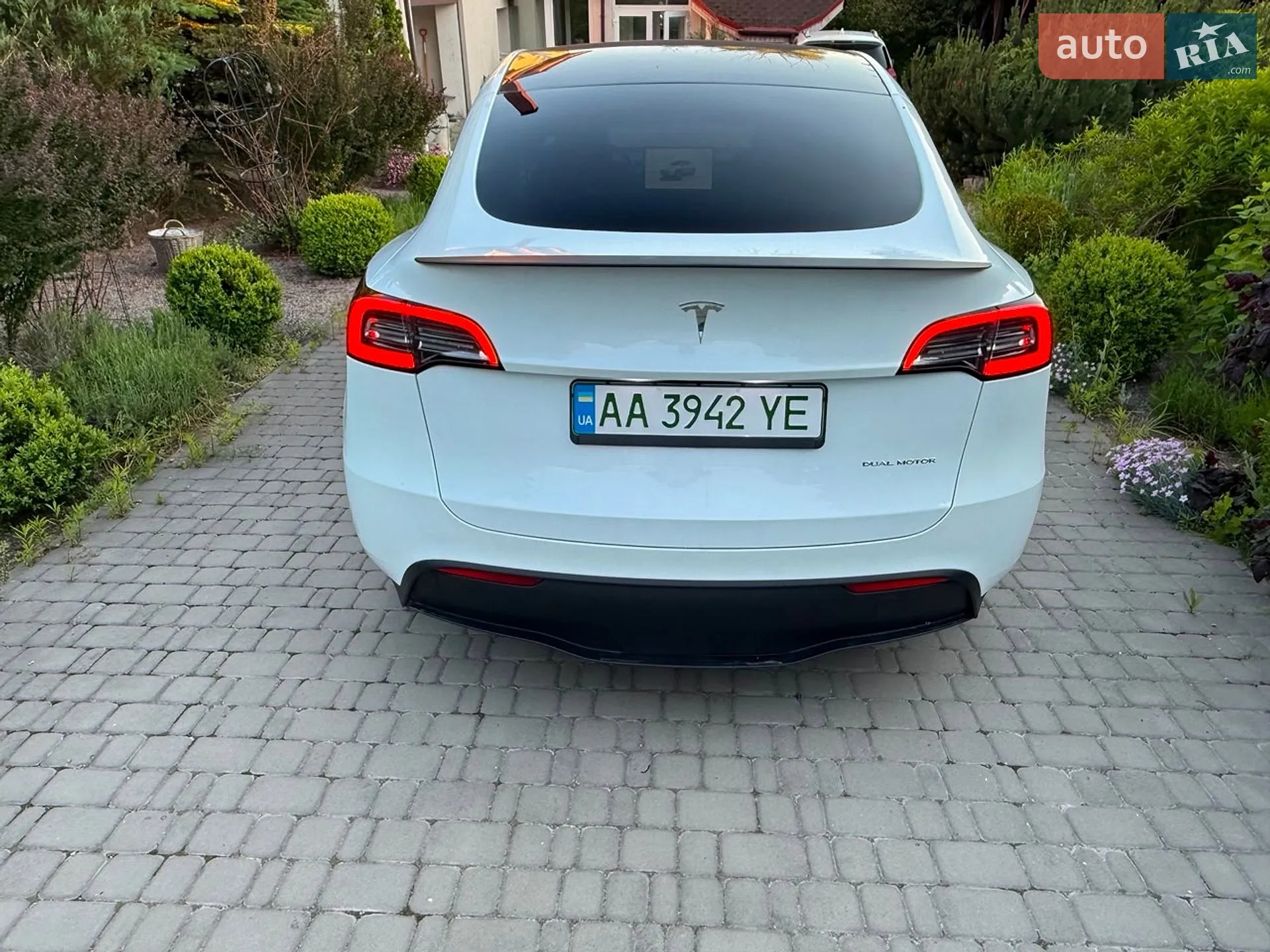 2023 Tesla Model Y - мініатюра 3