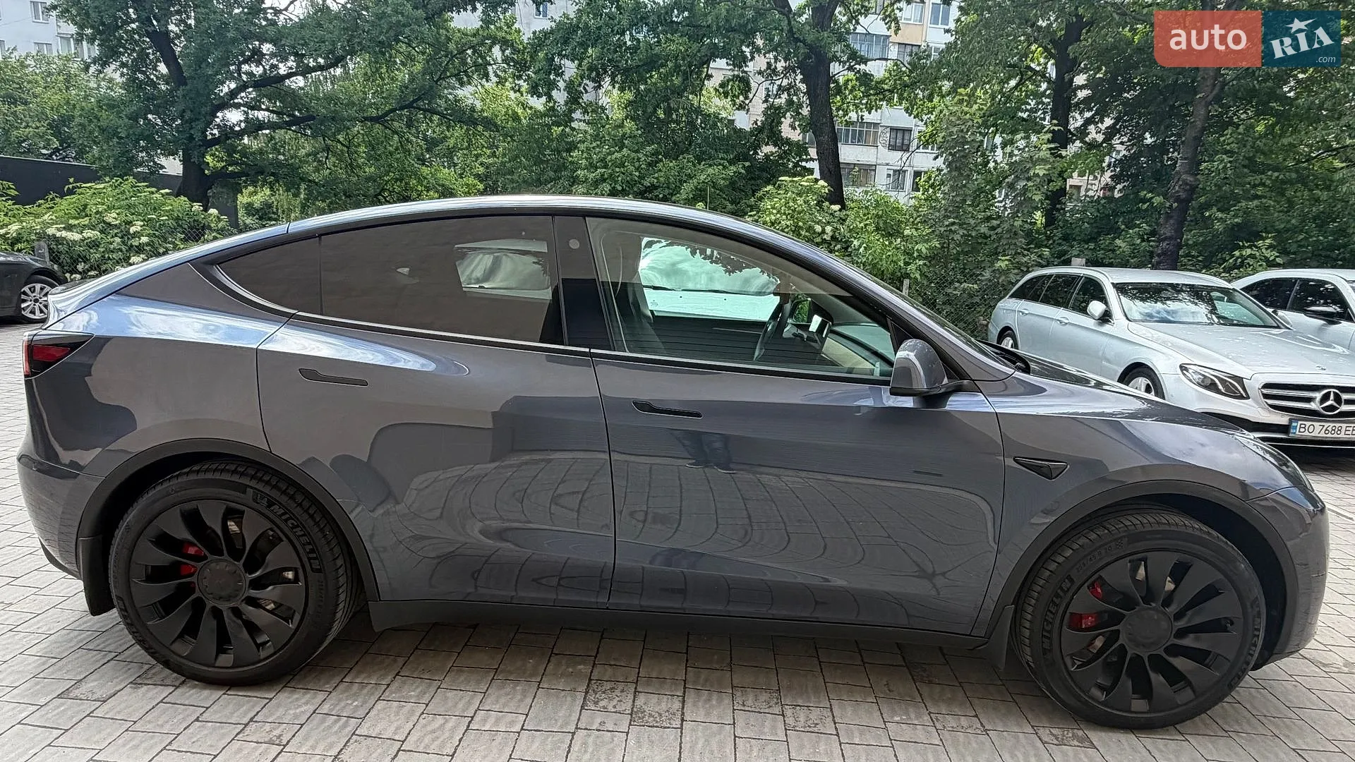 2022 Tesla Model Y - мініатюра 3