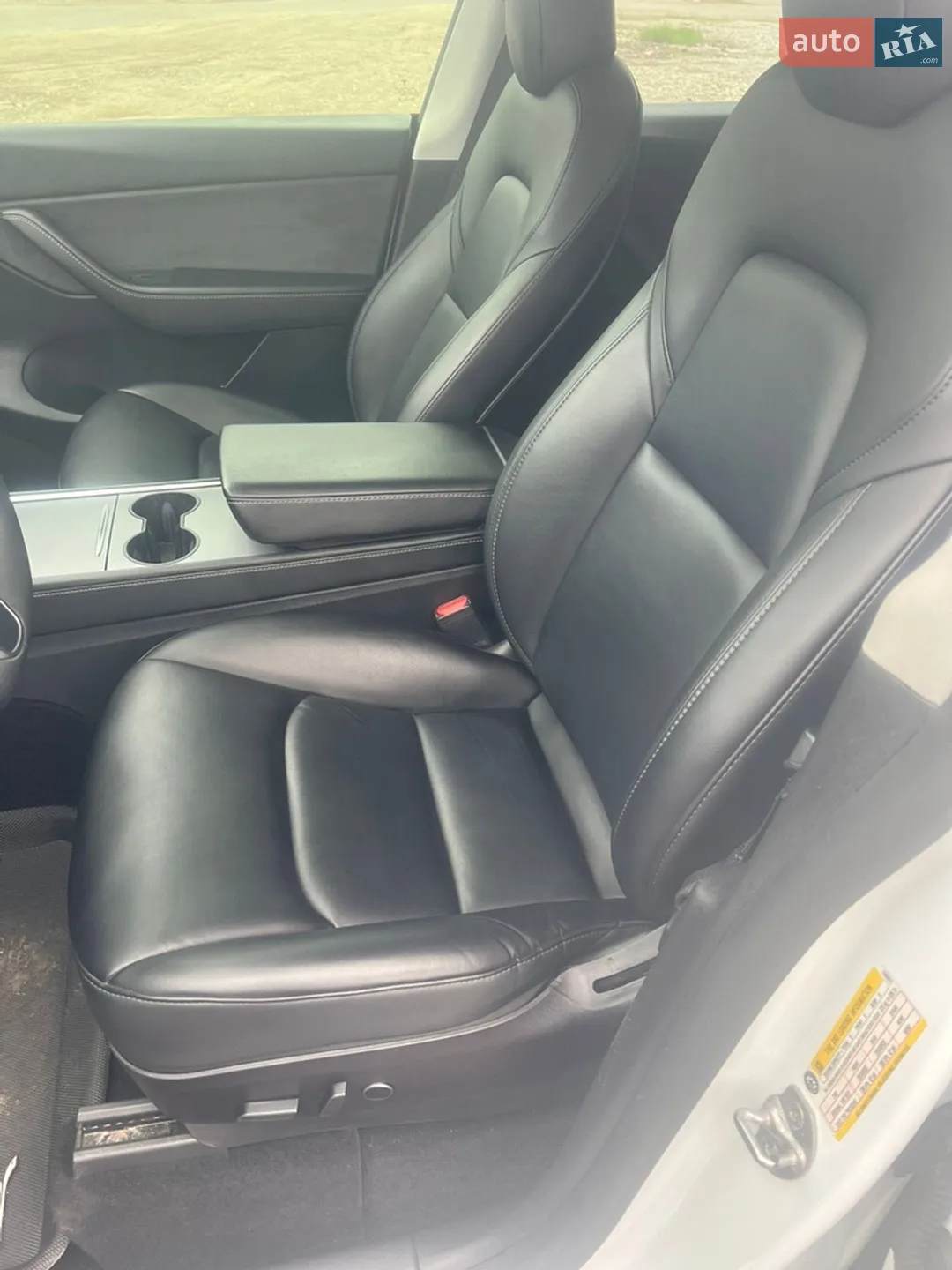 2021 Tesla Model Y - мініатюра 17