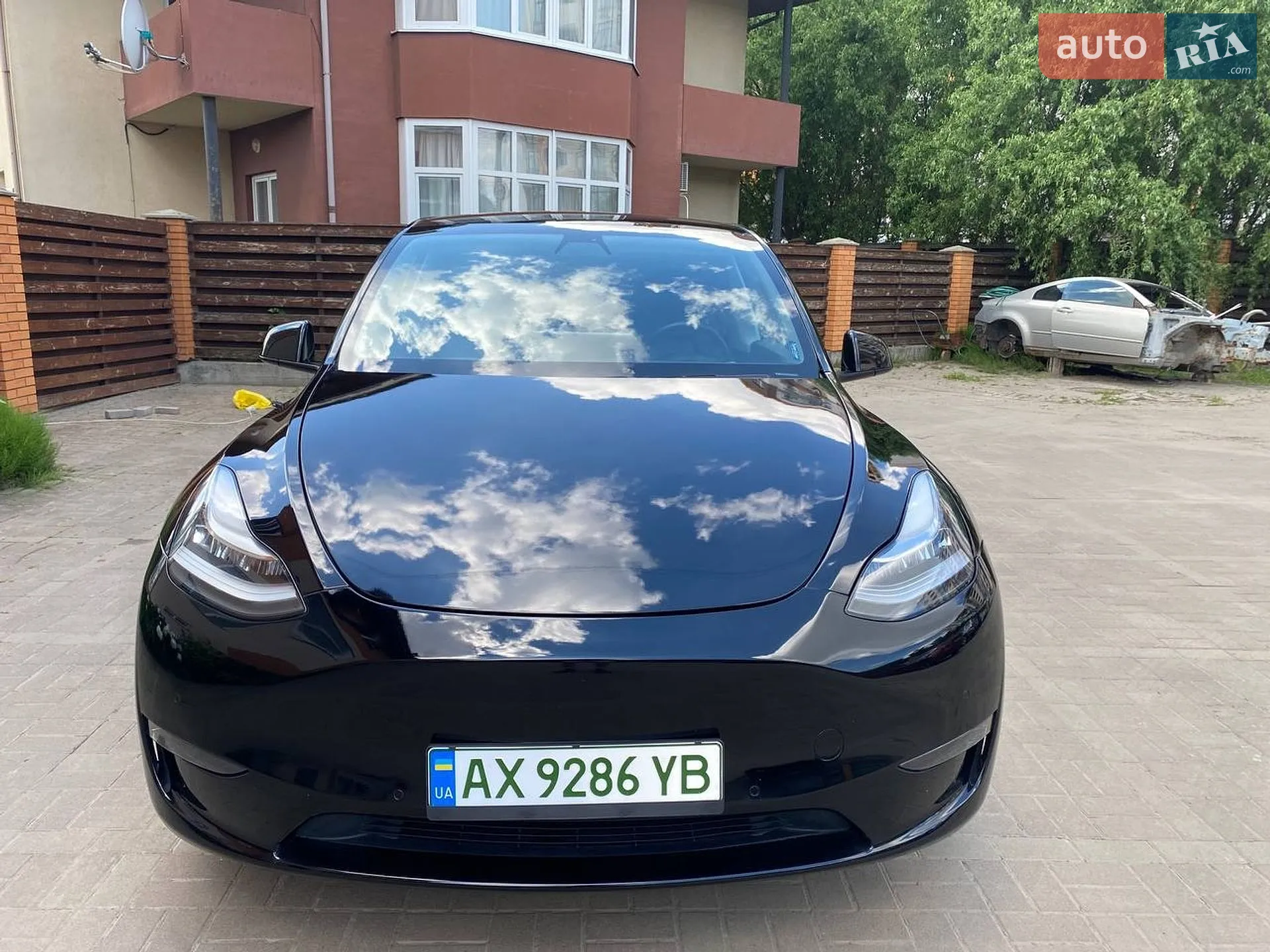 2020 Tesla Model Y - мініатюра 2