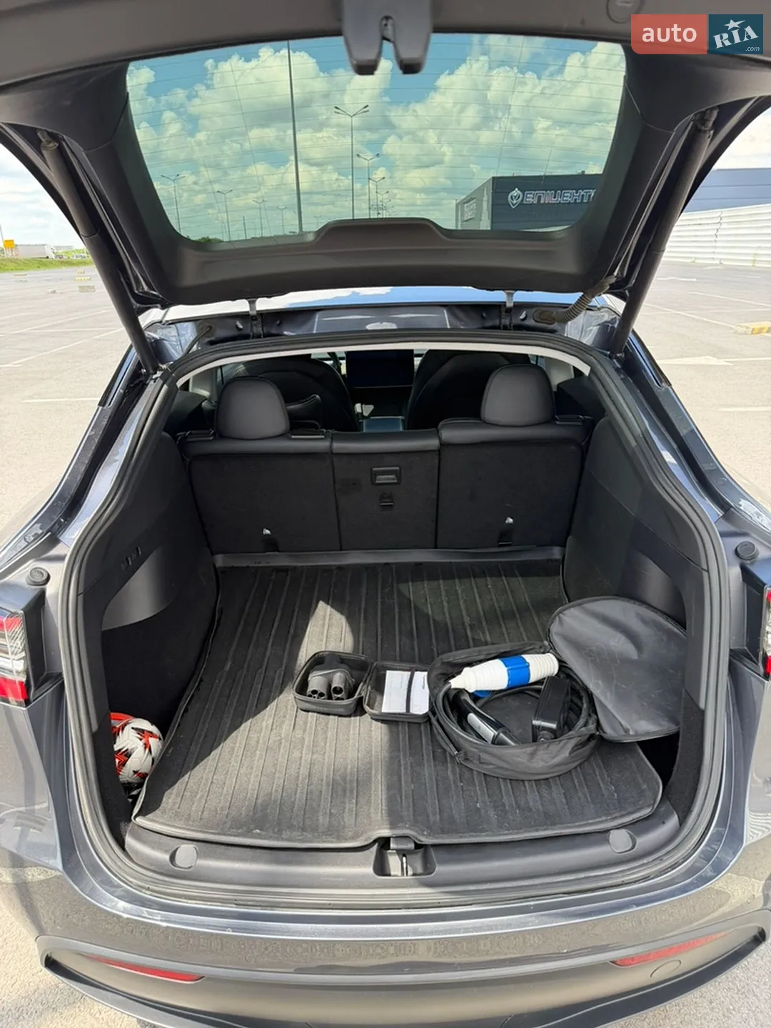 2021 Tesla Model Y - мініатюра 12