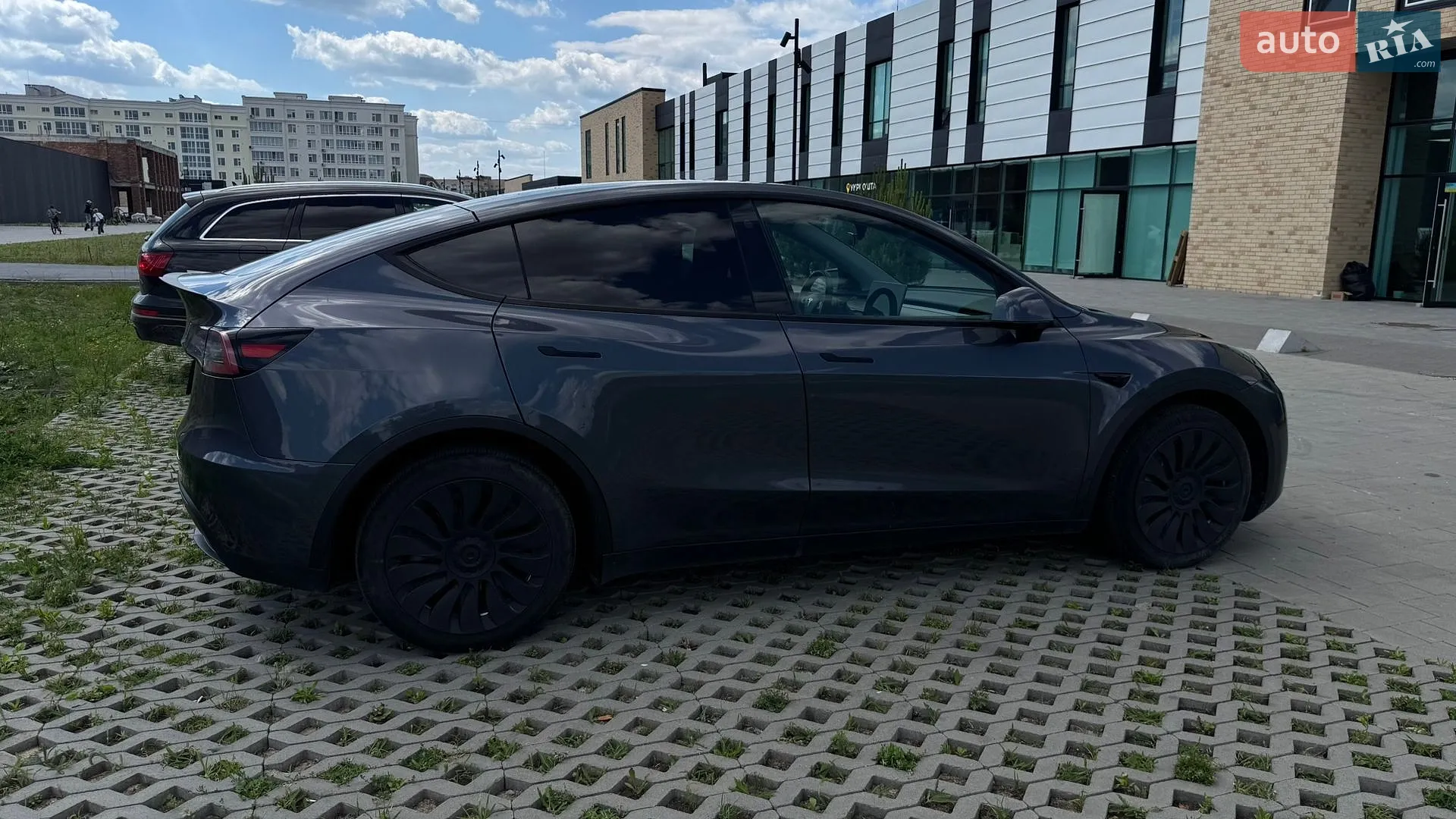 2023 Tesla Model Y - мініатюра 14