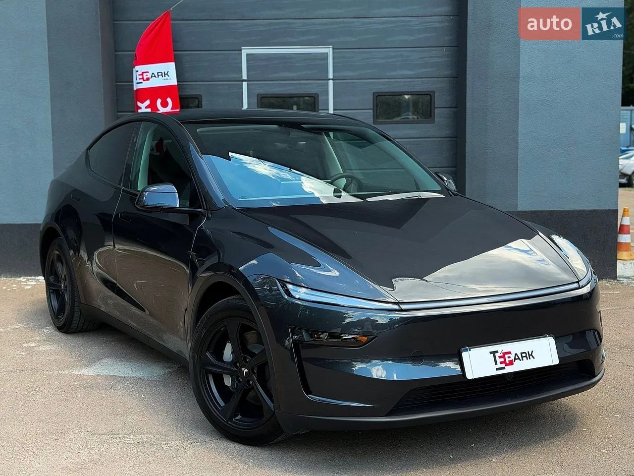 2025 Tesla Model Y - мініатюра 41