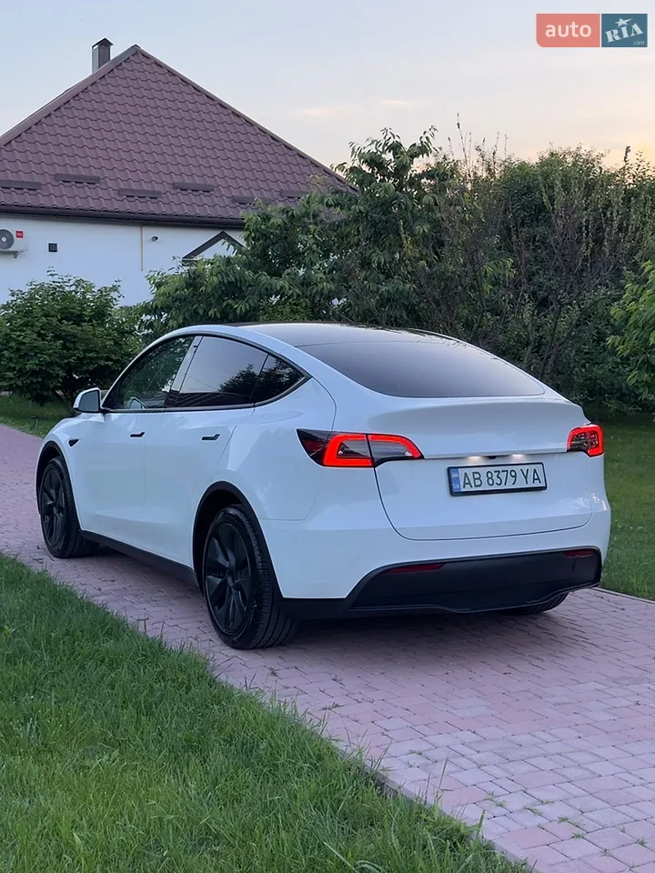 2024 Tesla Model Y - мініатюра 21