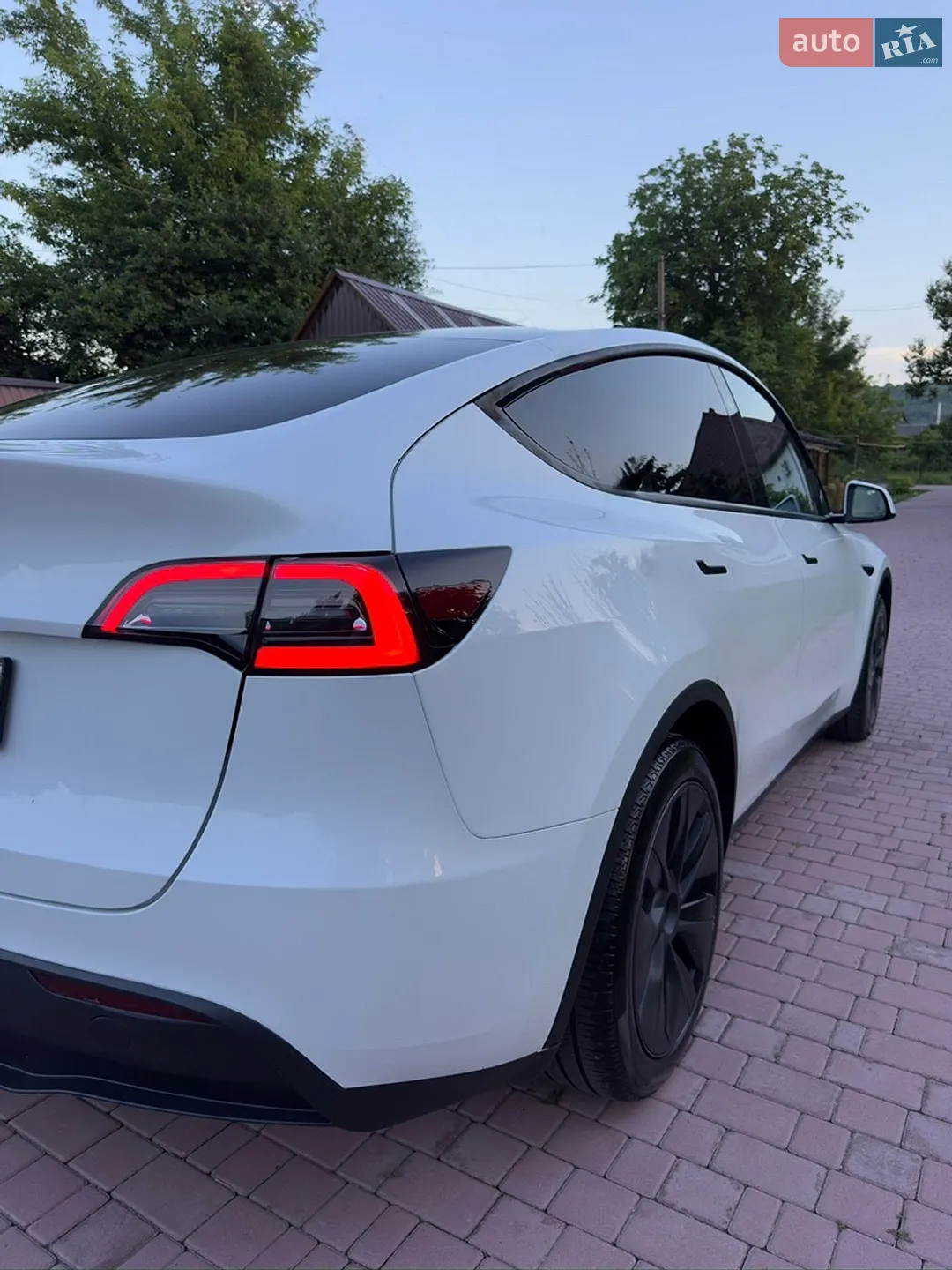 2024 Tesla Model Y - мініатюра 7