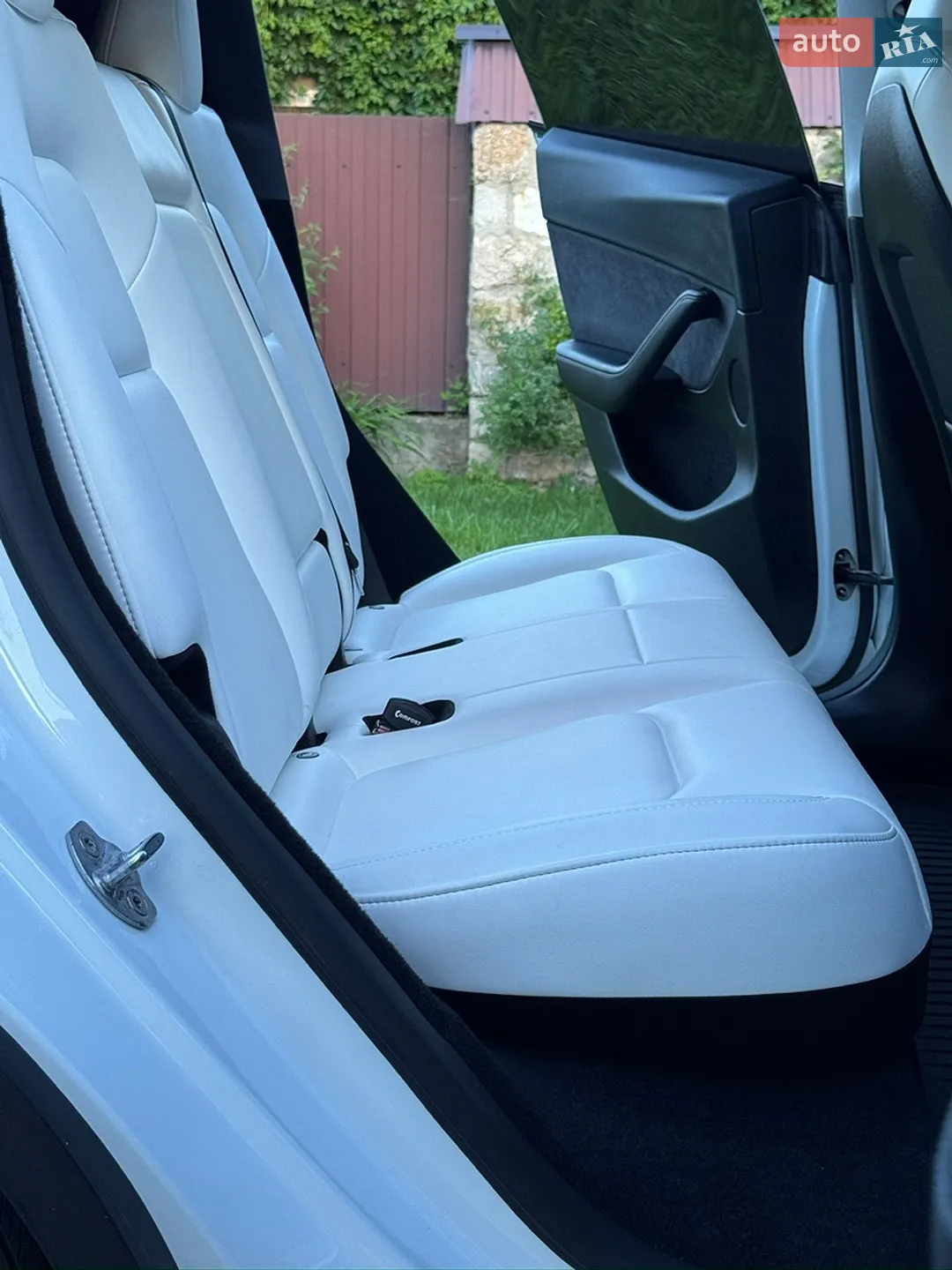 2024 Tesla Model Y - мініатюра 15