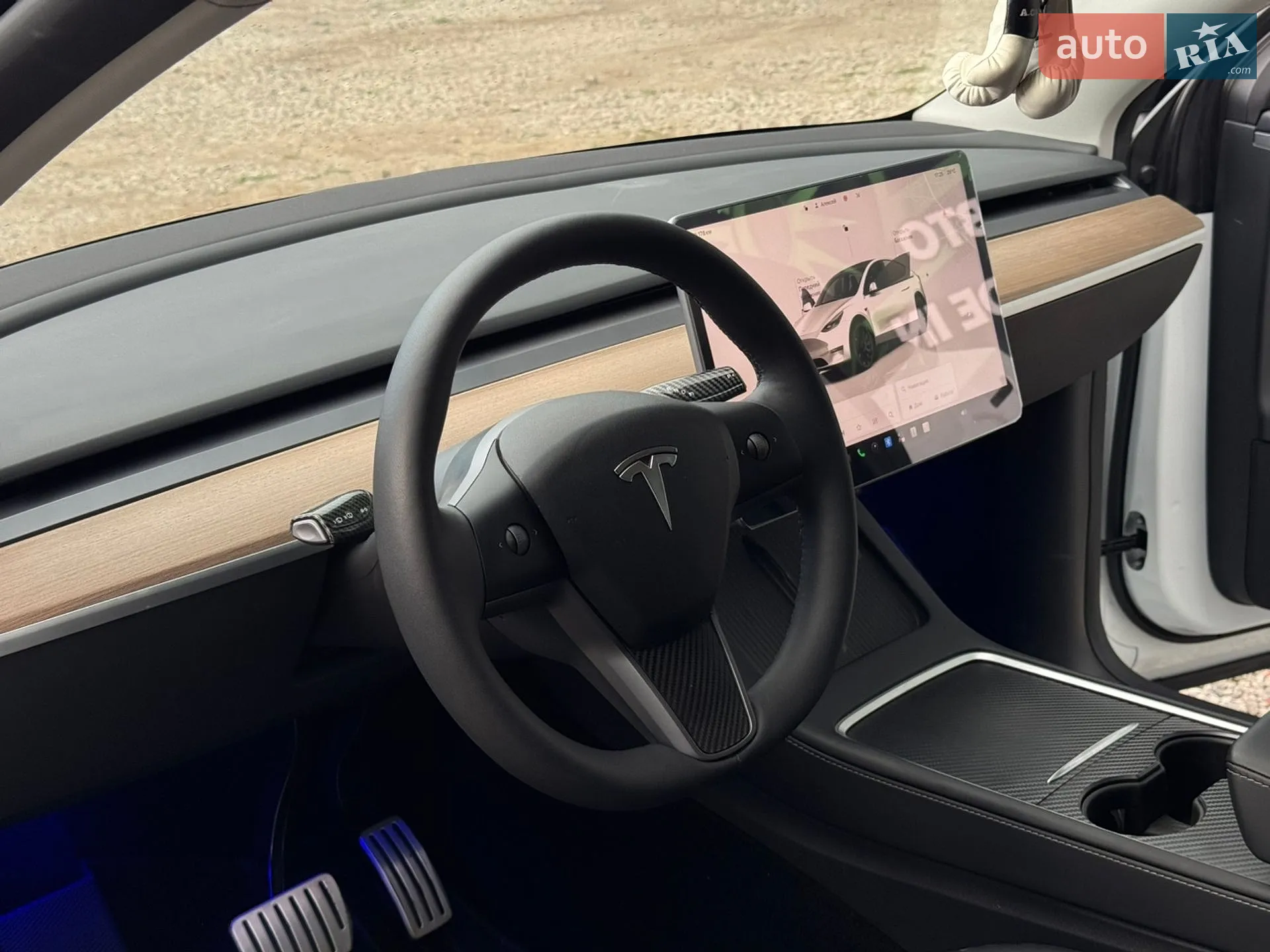 2024 Tesla Model Y - мініатюра 10