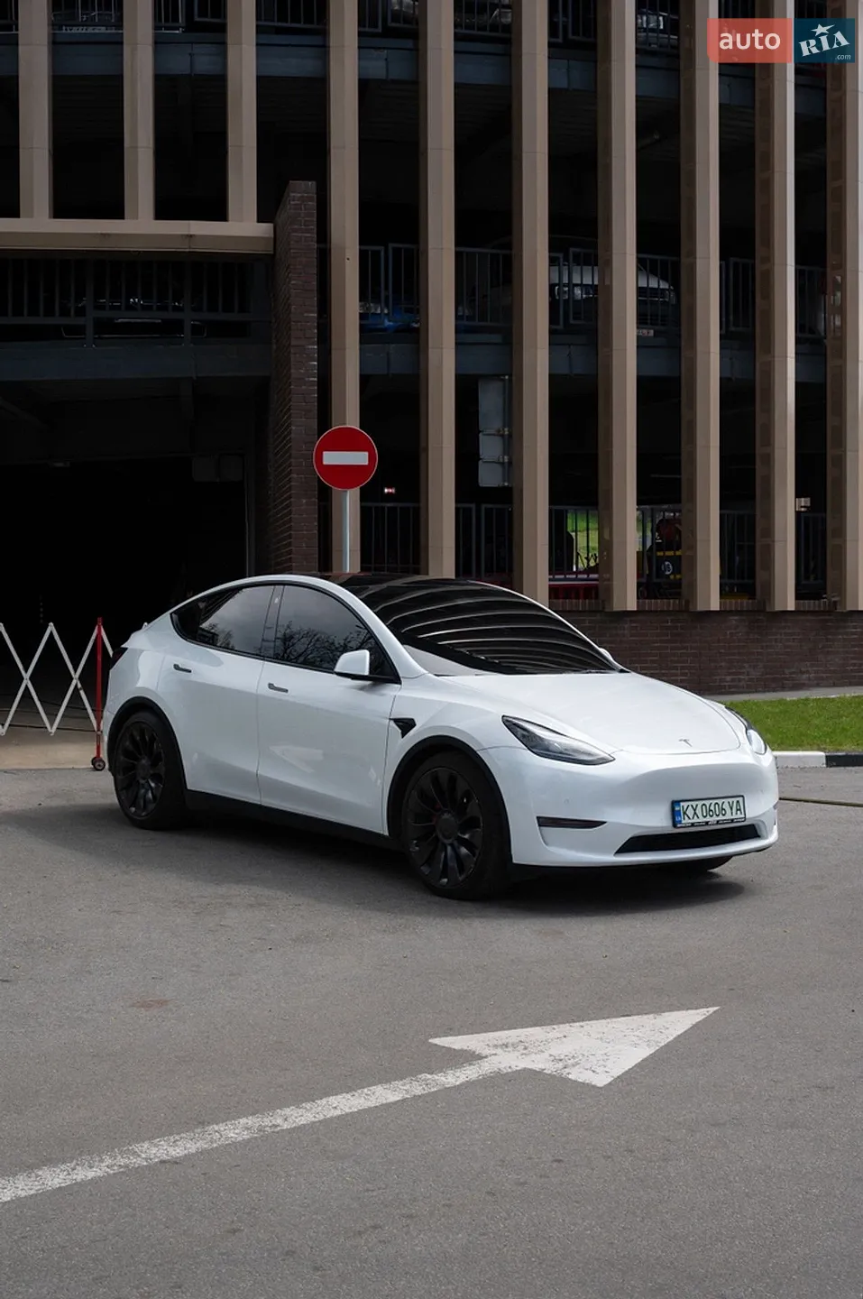 2021 Tesla Model Y - мініатюра 3