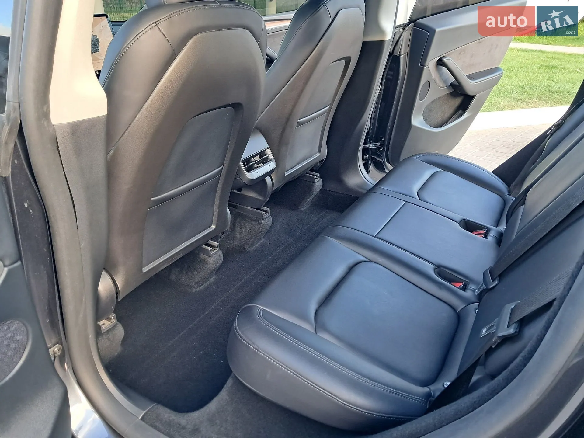 2024 Tesla Model Y - мініатюра 34