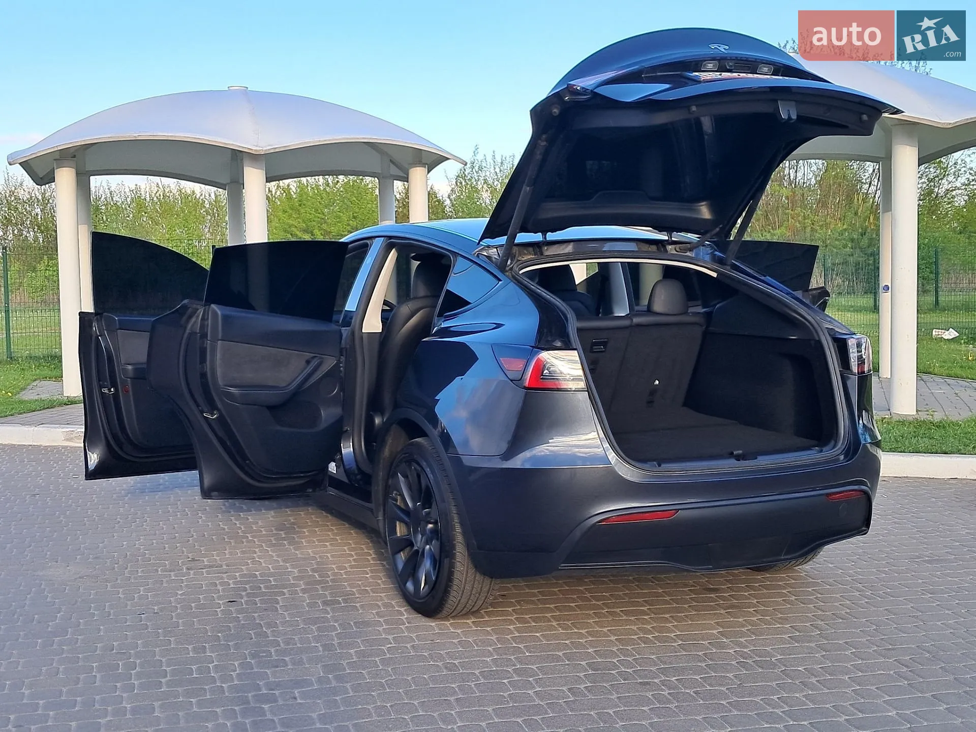 2024 Tesla Model Y - мініатюра 38