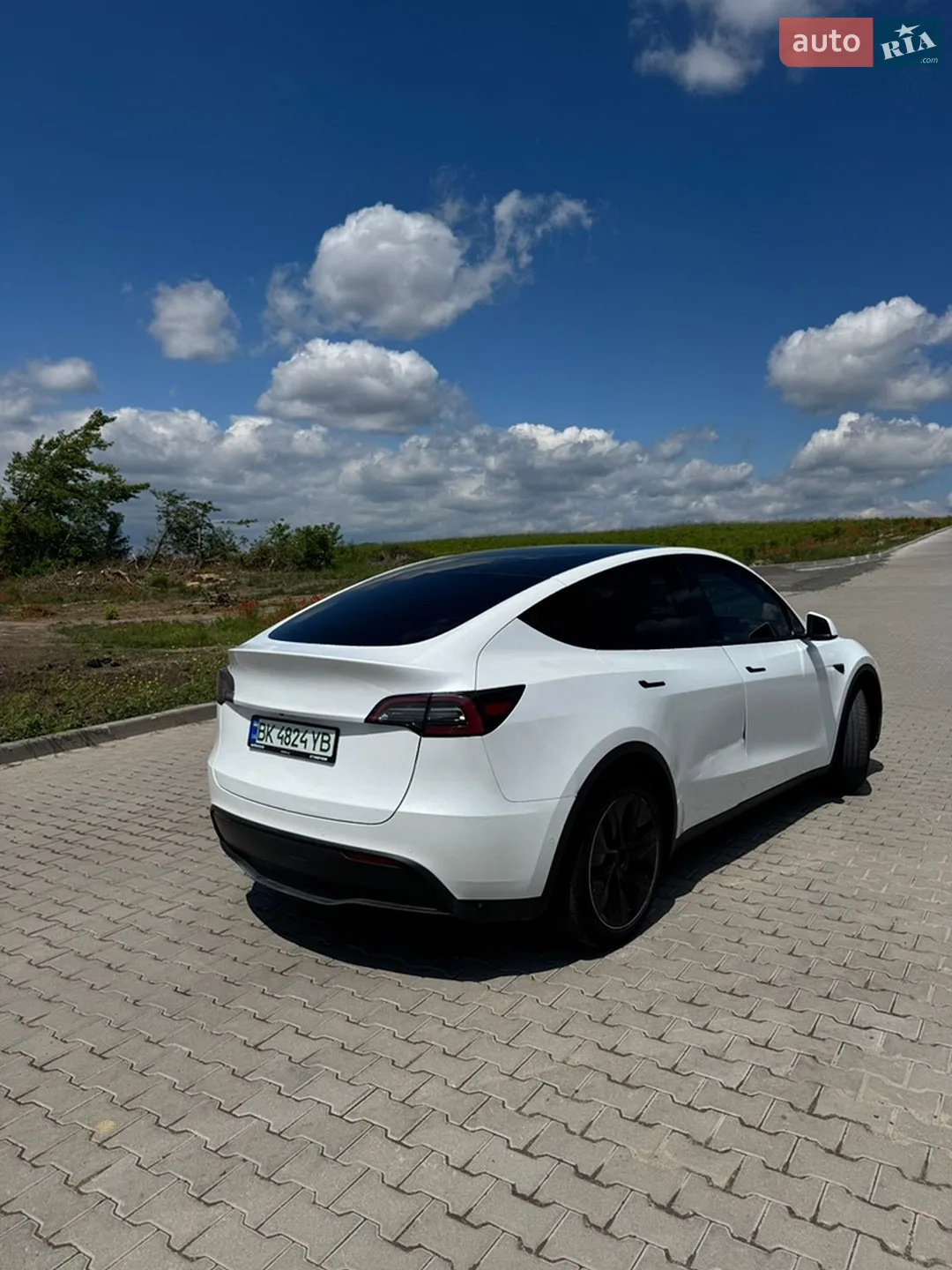 2021 Tesla Model Y - мініатюра 4