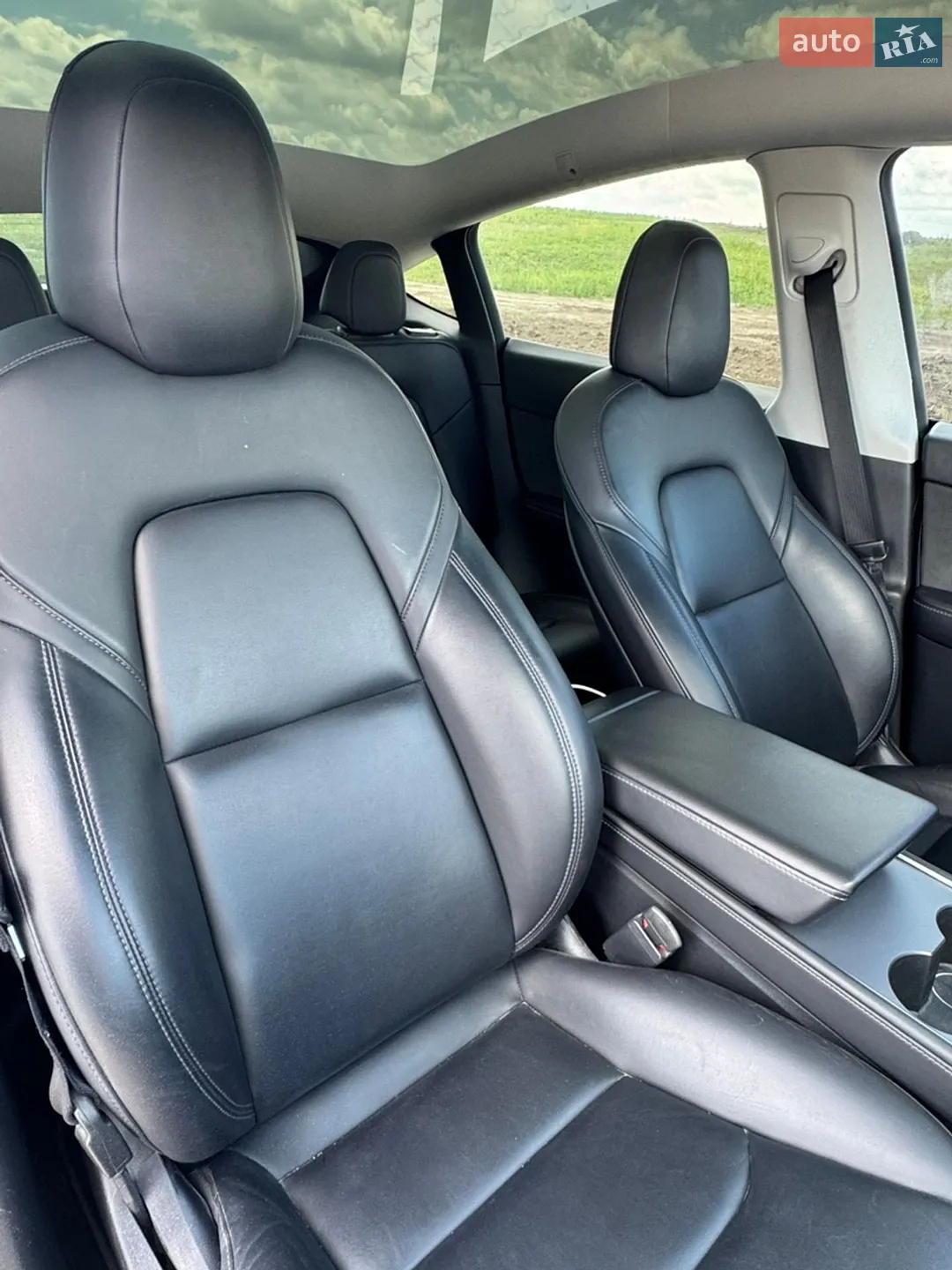 2021 Tesla Model Y - мініатюра 9