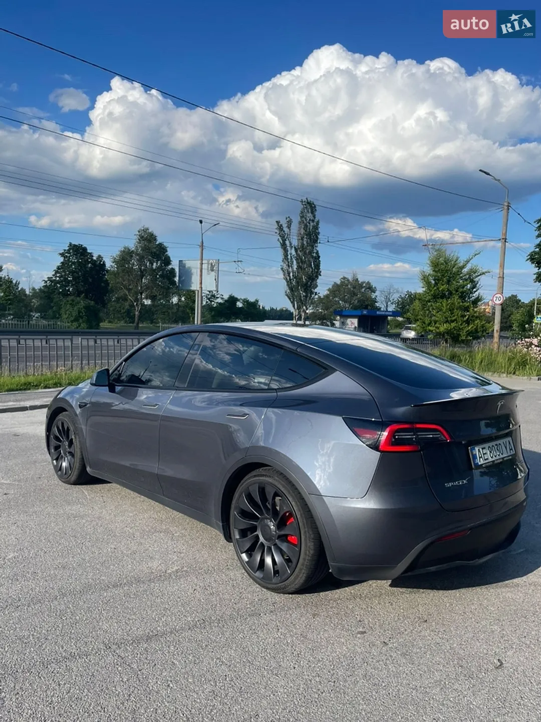 2023 Tesla Model Y - фото 1