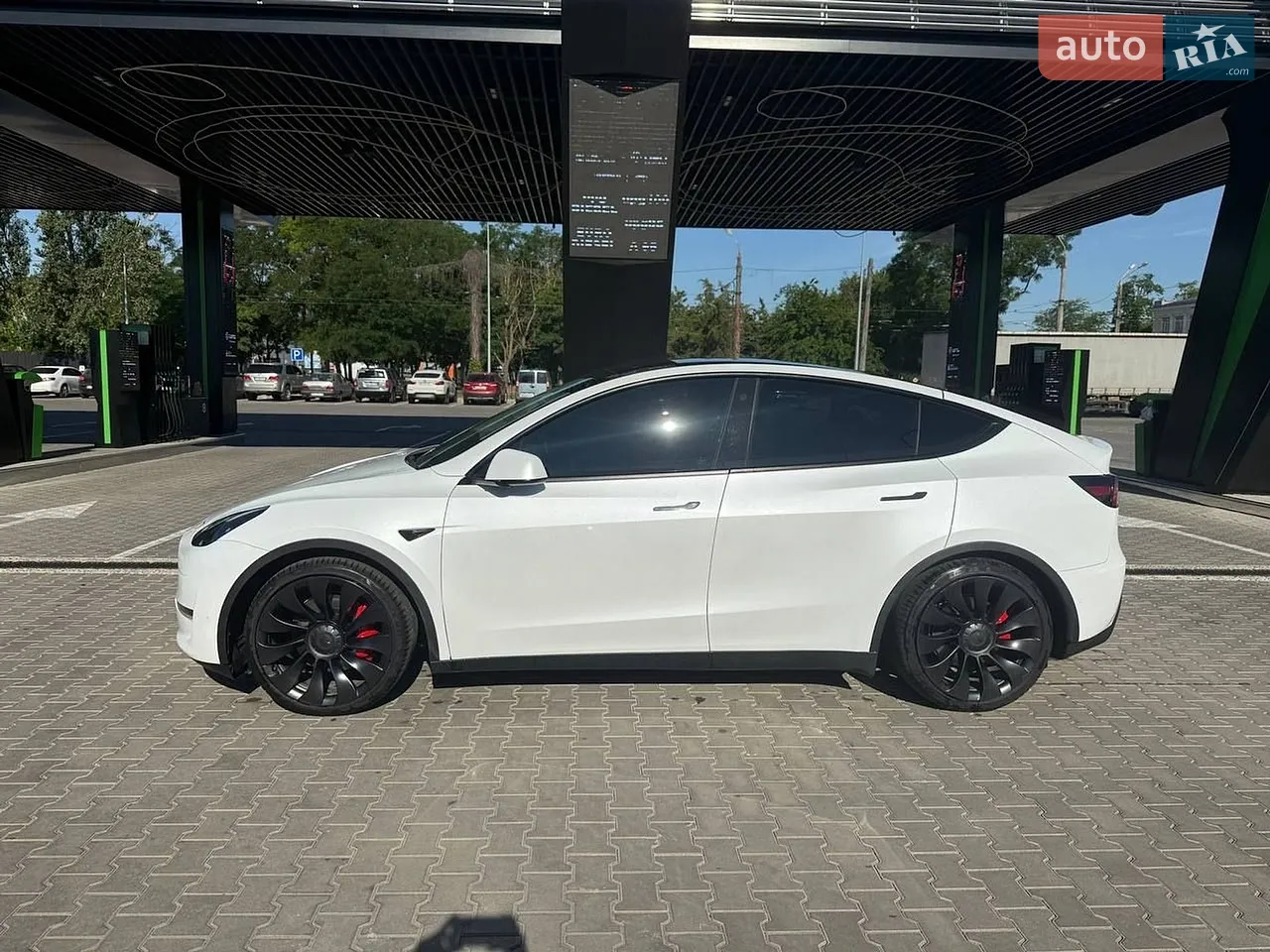 2021 Tesla Model Y - мініатюра 19